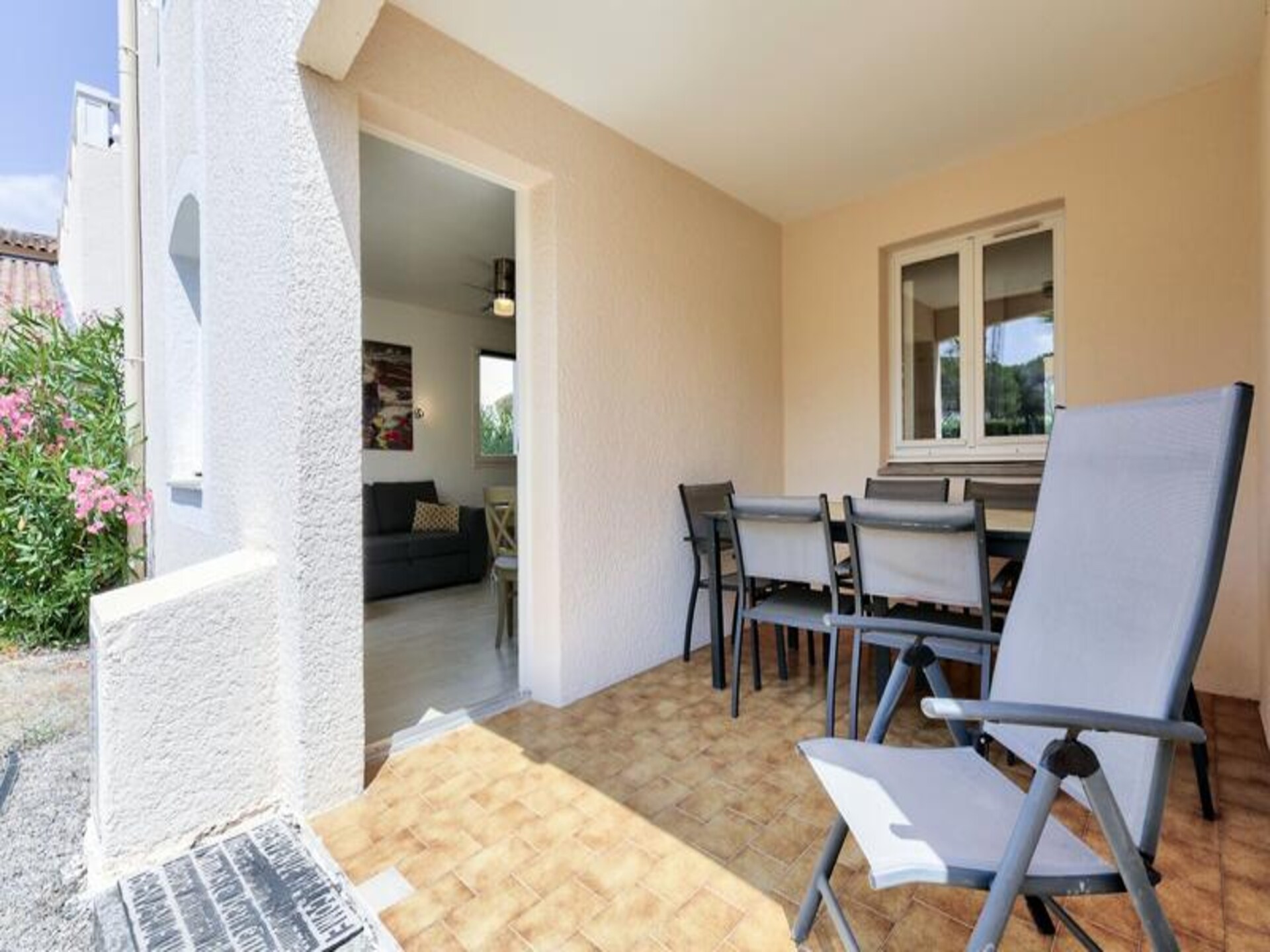 Licht appartement in Valescure met zwembad, vlakbij golfbaan en zee - foto 27