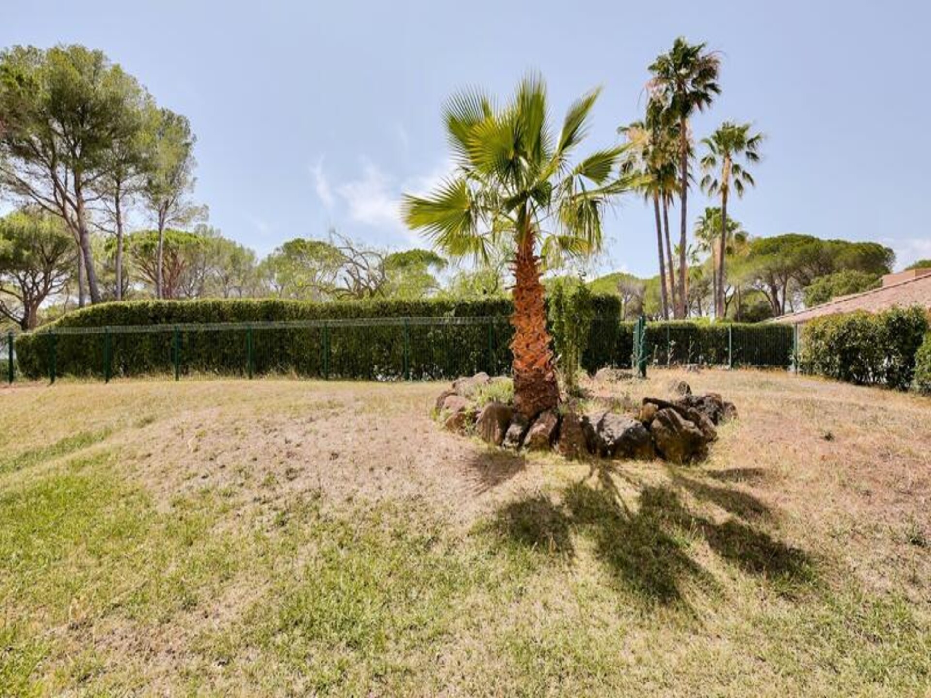 Licht appartement in Valescure met zwembad, vlakbij golfbaan en zee - foto 29