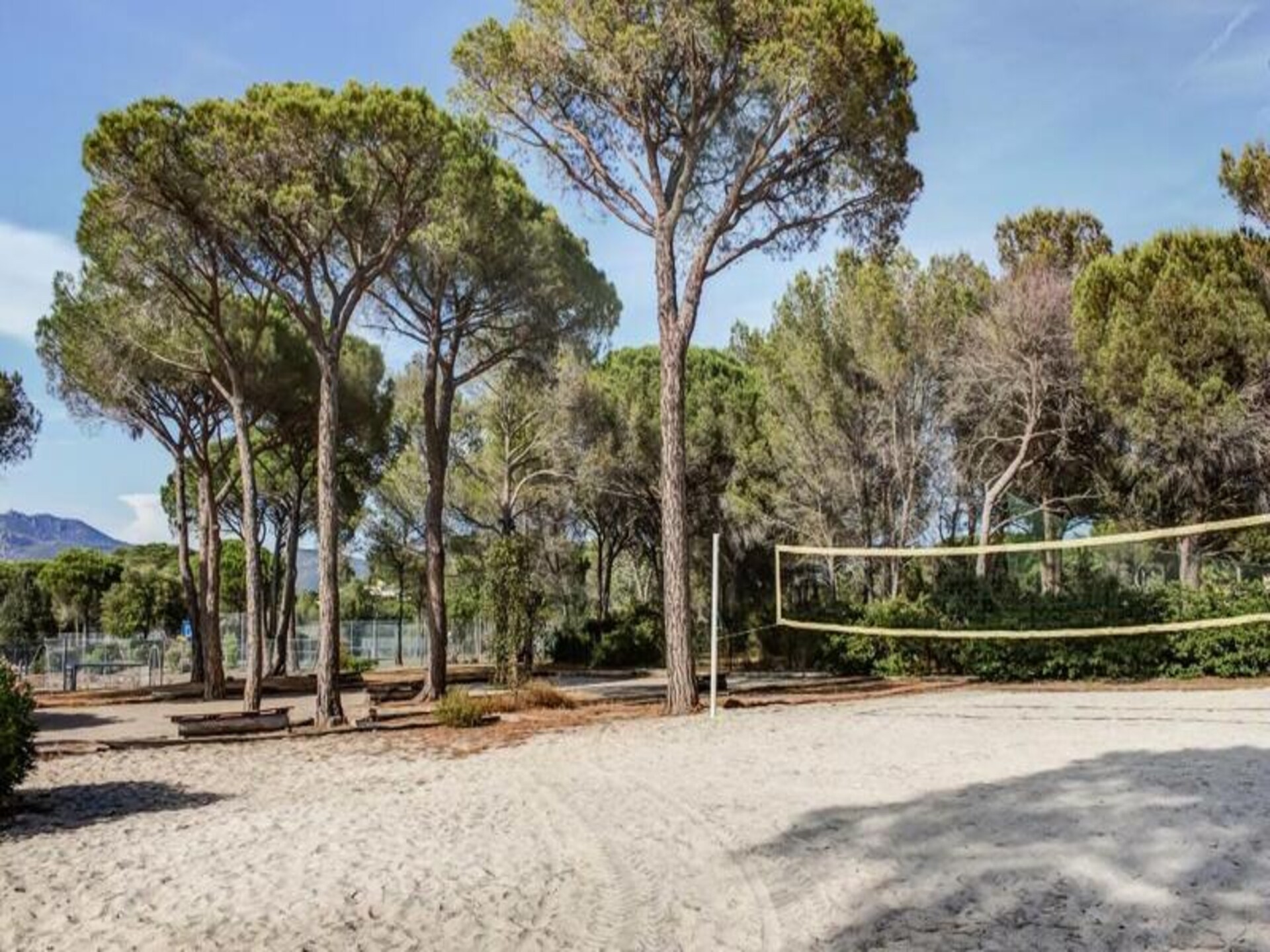 Knus appartement met zwembad nabij golfbaan en stranden Saint-Raphaël - foto 16