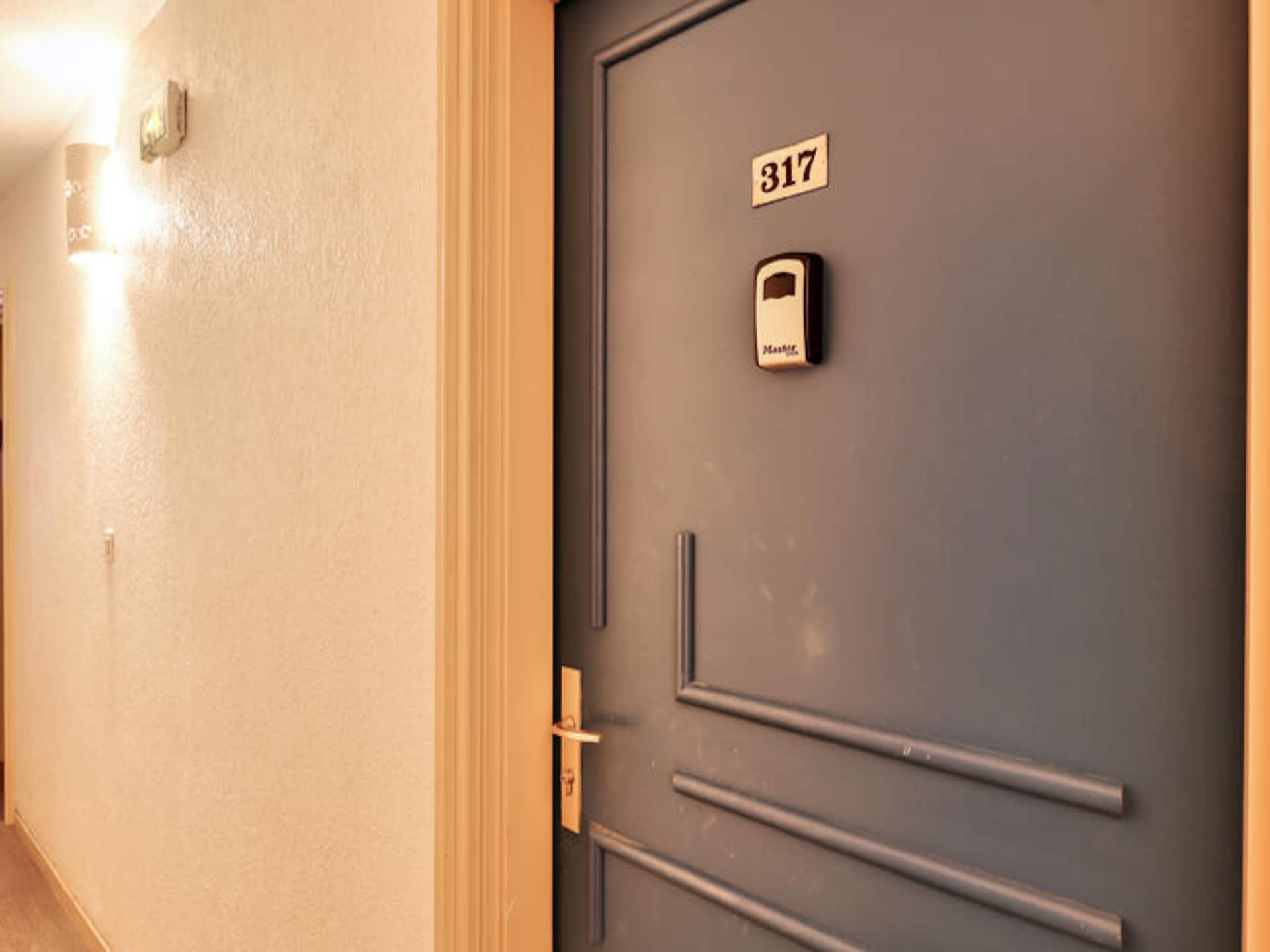 Knus appartement met zwembad nabij golfbaan en stranden Saint-Raphaël - foto 33
