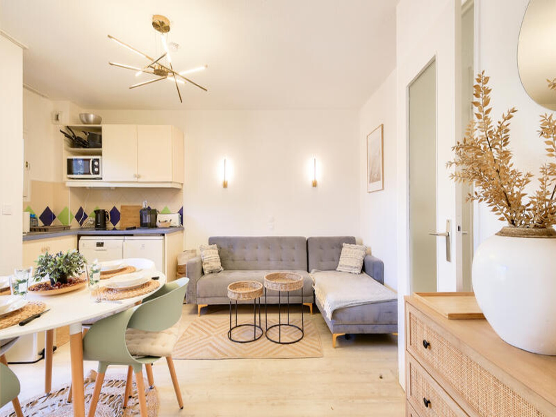 Licht appartement met terras aan bosrand, zwembad en golfbaan op 400m - foto 18