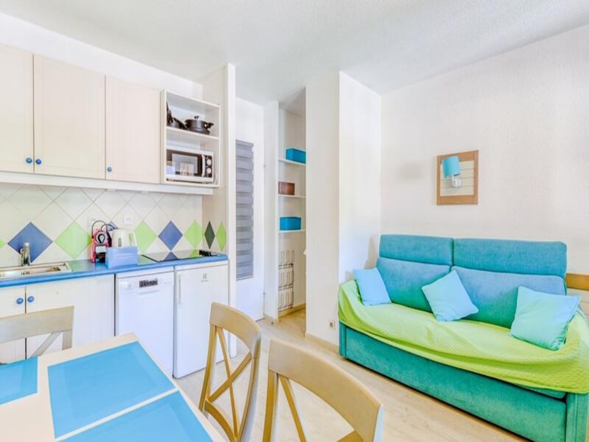 Zonnig appartement met zwembad nabij Saint-Raphaël, 15 min van strand - foto 24