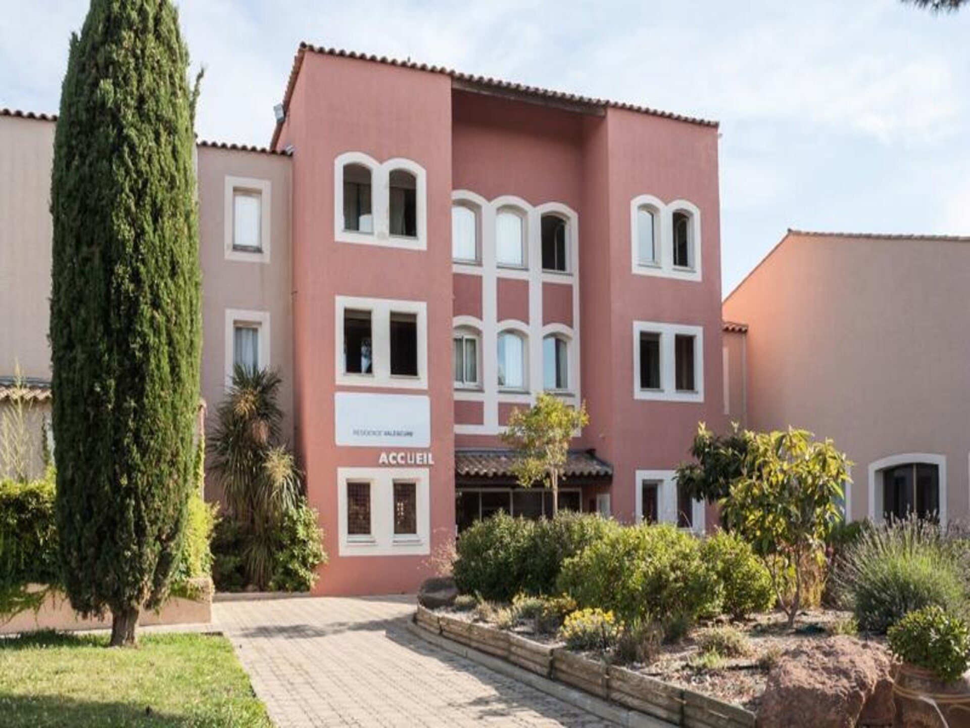 Zonnig appartement met zwembad nabij Saint-Raphaël, 15 min van strand - foto 33