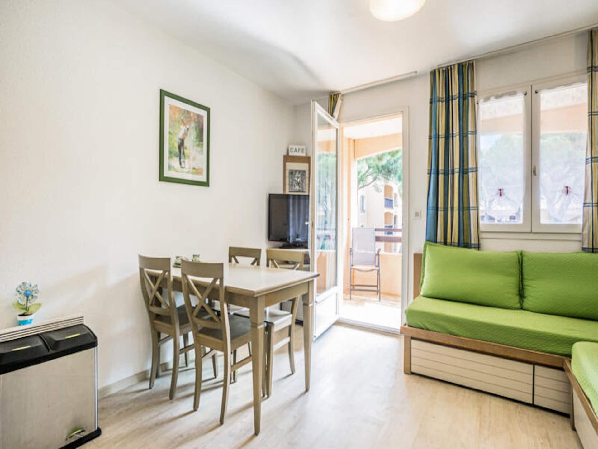 Appartement met terras in Résidence Saint-Raphaël Valescure, 6 km van het centrum - foto 20