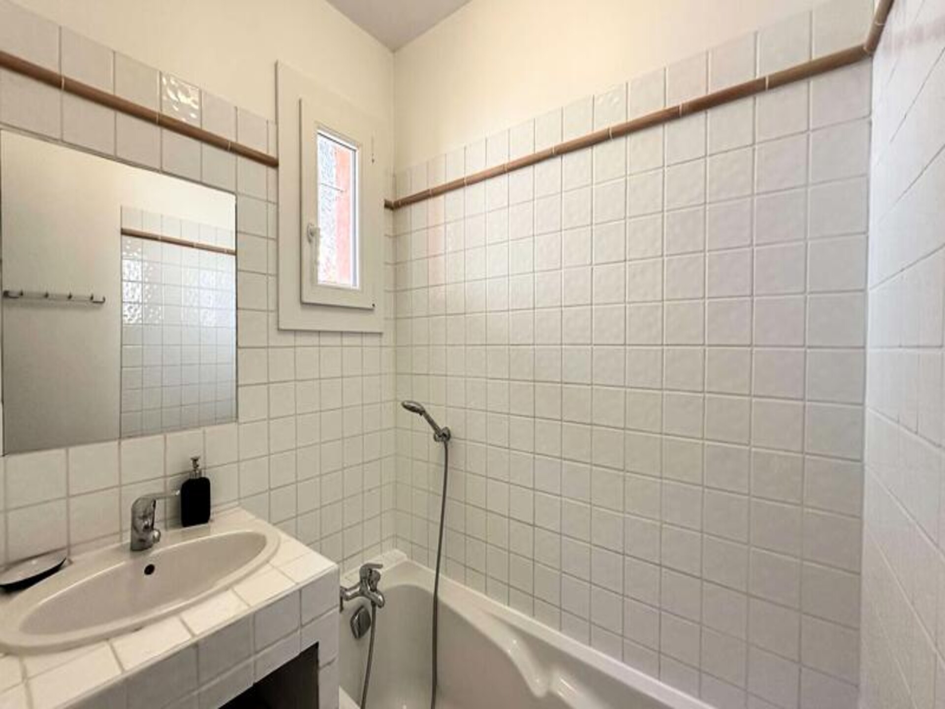 Ruim appartement met privézwembad en uitzicht op de heuvels bij La Londe Les Maures - foto 25