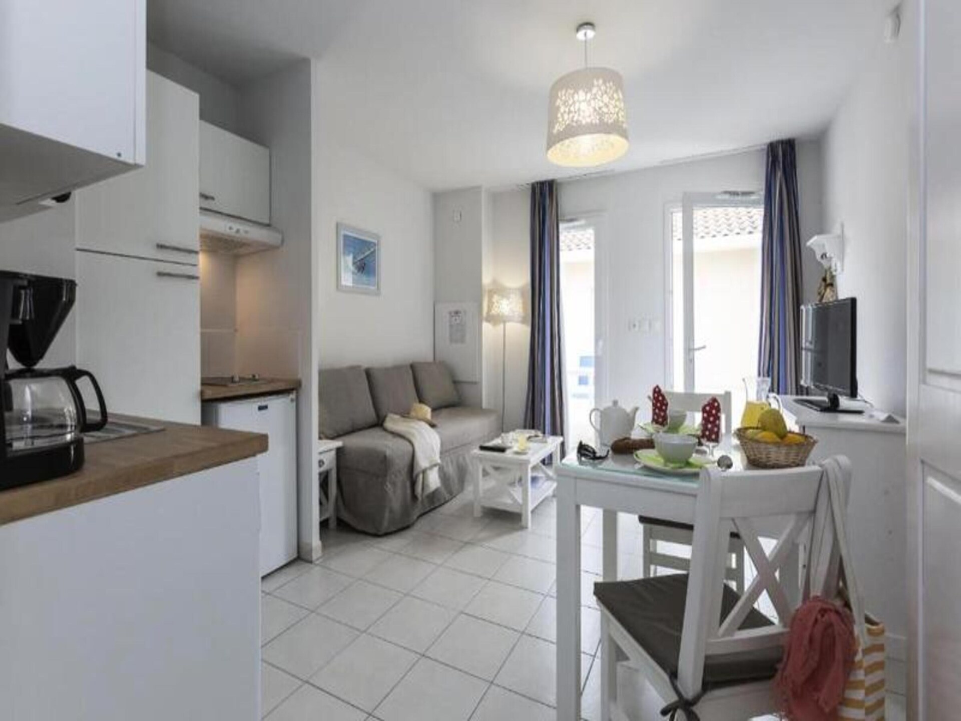Knusse studio voor 2 bij het meer van Hourtin, op 400m van de haven - foto 8