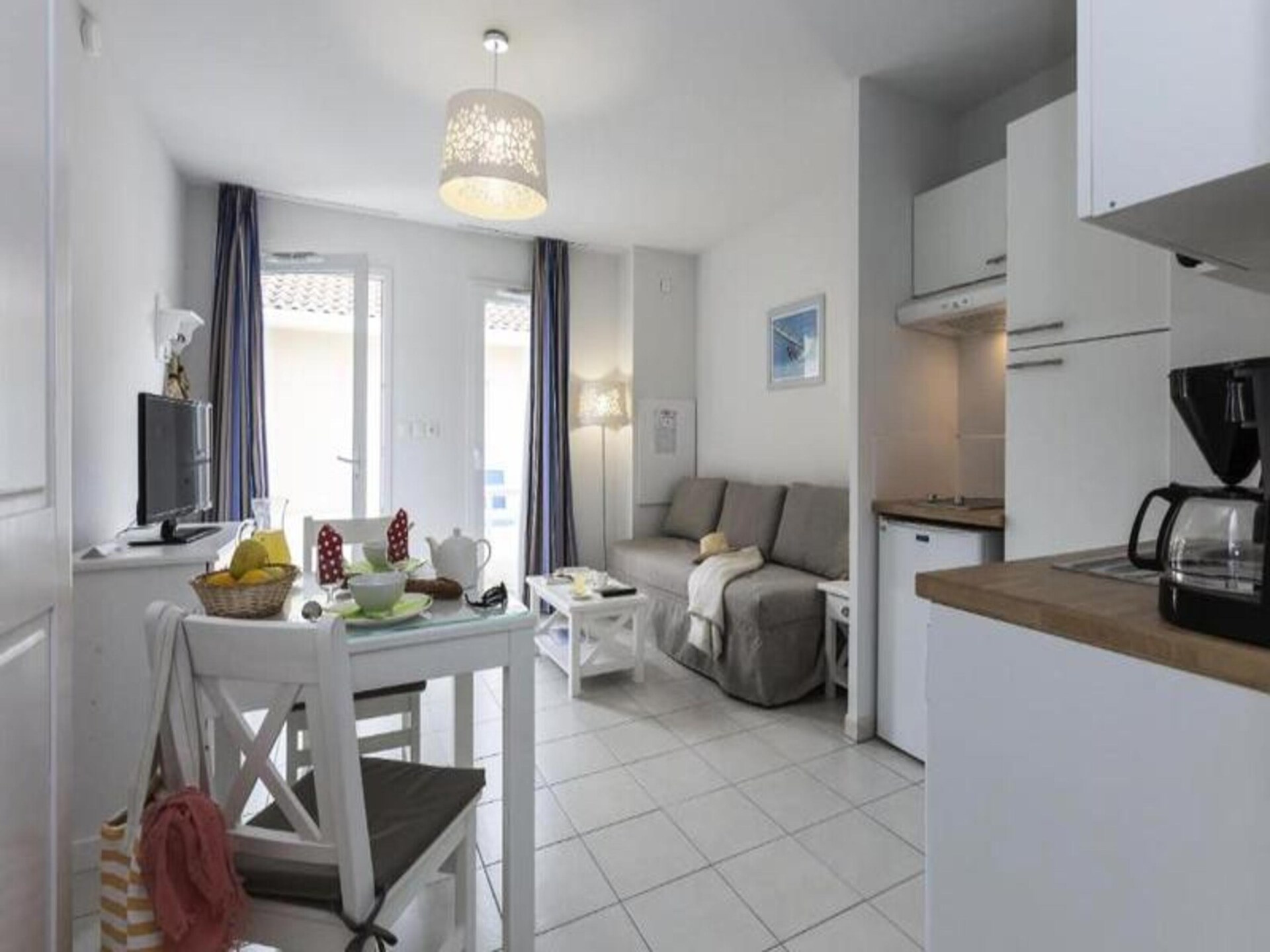 Knusse studio voor 2 bij het meer van Hourtin, op 400m van de haven - foto 11