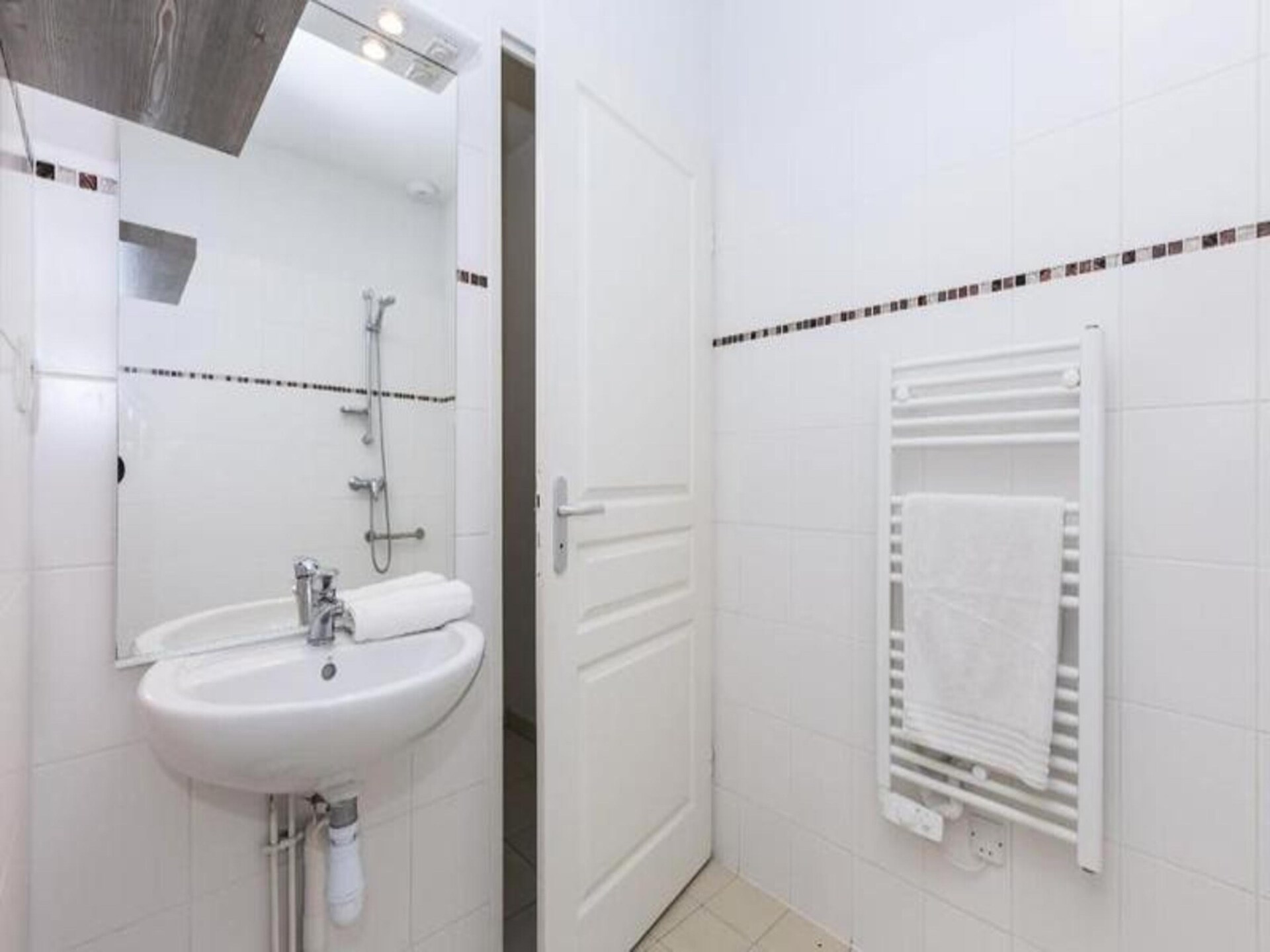 Knusse studio voor 2 bij het meer van Hourtin, op 400m van de haven - foto 14