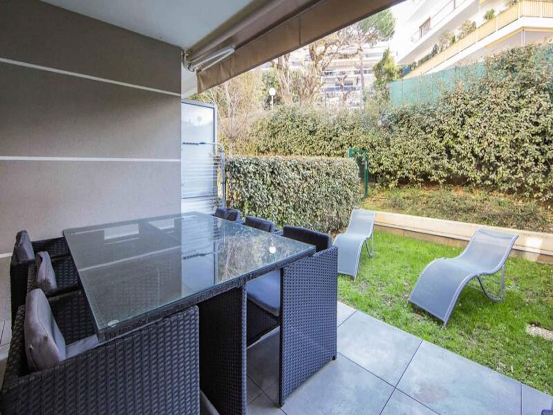 Modern appartement met terras en zwembad in Juan-les-Pins - foto 7