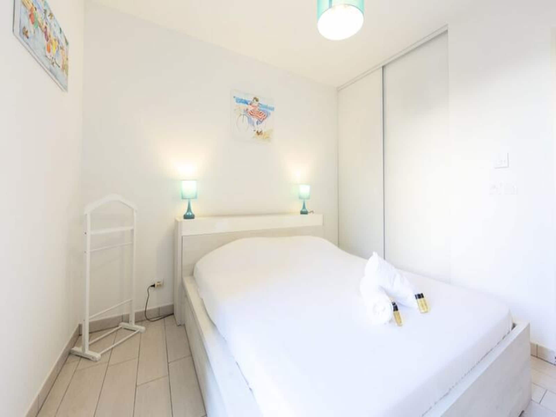 Modern appartement met terras en zwembad in Juan-les-Pins - foto 11