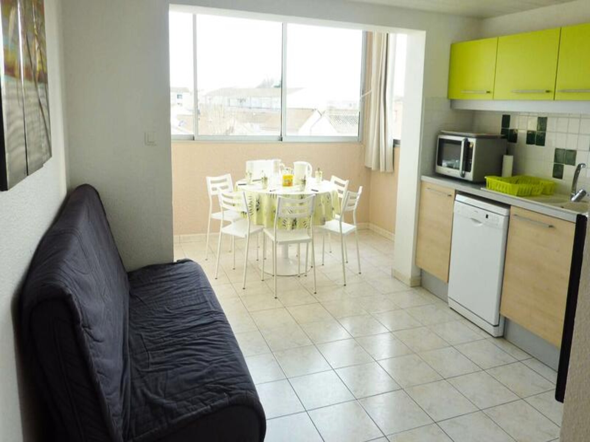 Zonnig 3-slaapkamer appartement op de bovenste verdieping nabij de haven - foto 3