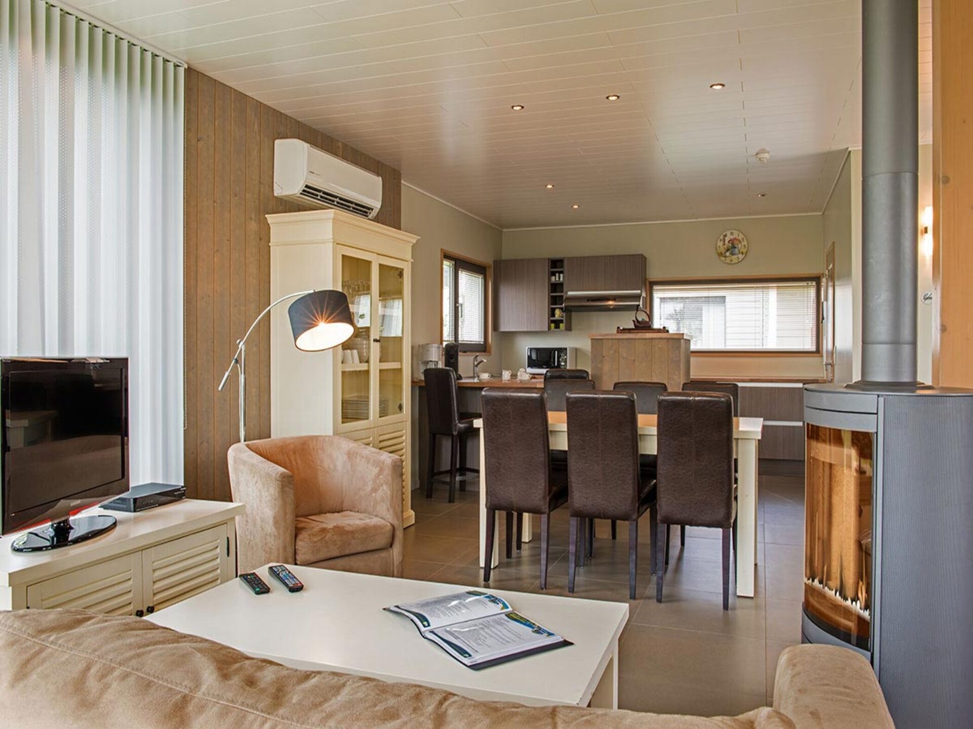 Ruime 8-persoons villa met privésauna in de bossen van Boussu-lez-Walcourt - foto 15