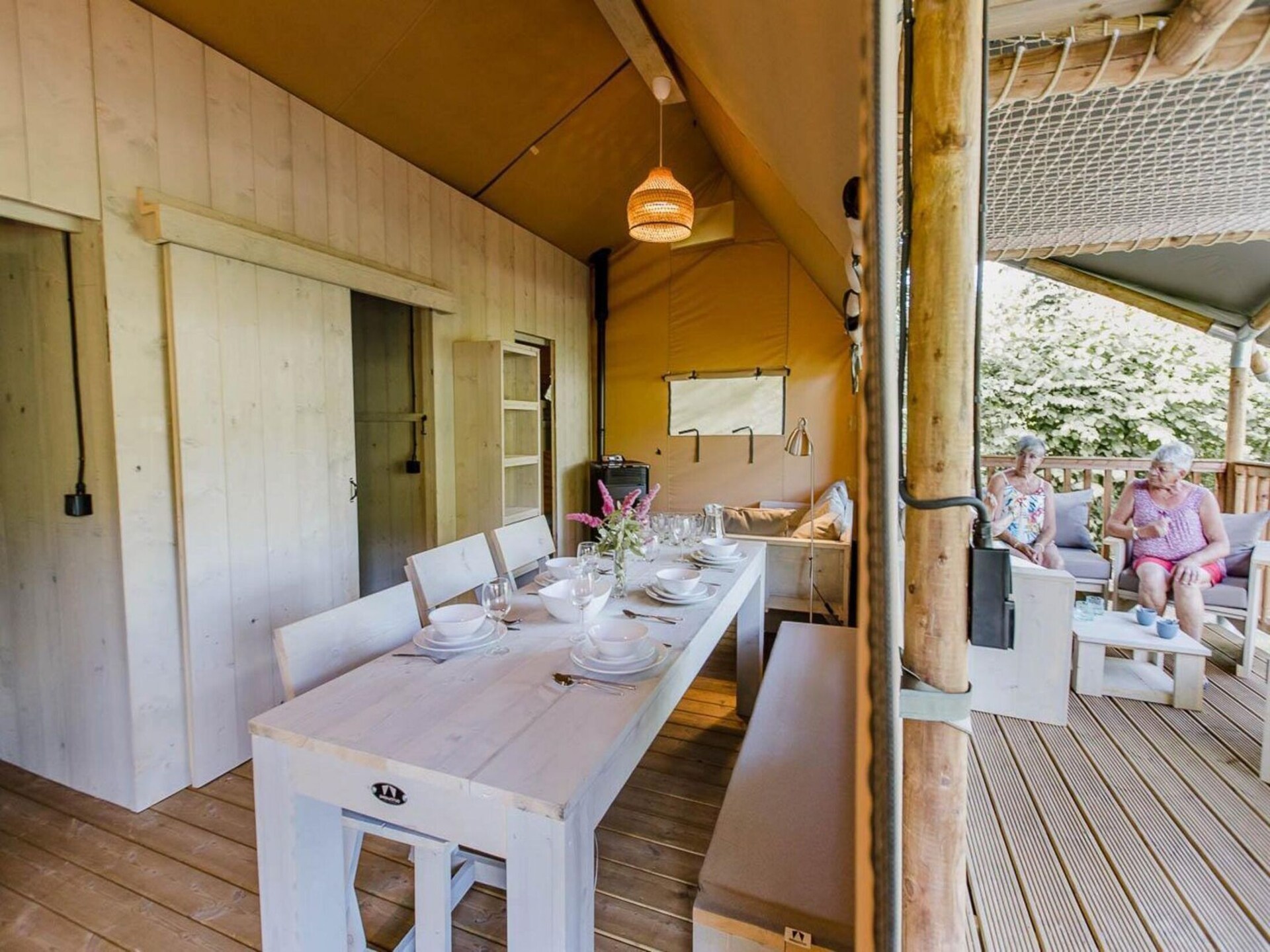 Ranger Lodge in Dochamps: Glamping voor 8 met panoramisch Ardennen uitzicht - foto 14