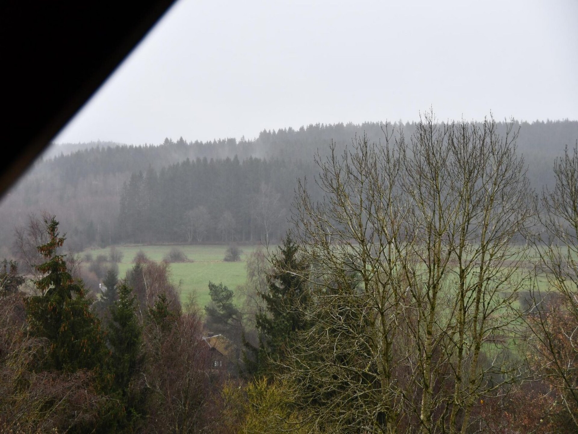 Gerenoveerd chalet met panoramisch uitzicht in Dochamps - foto 7