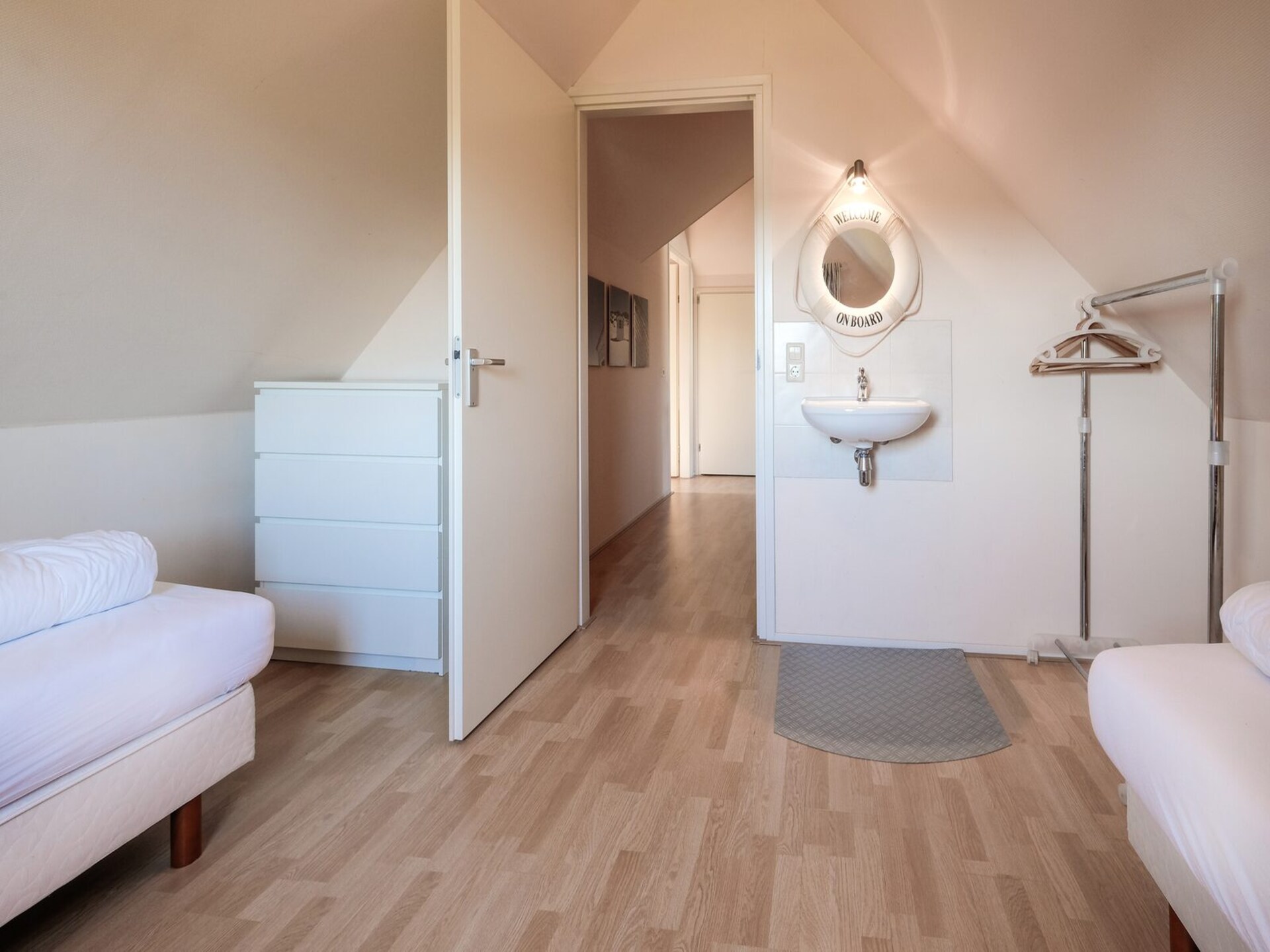 Vrijstaande villa Sint Maartenszee: strand, bos en ruimte voor 6 personen - foto 11