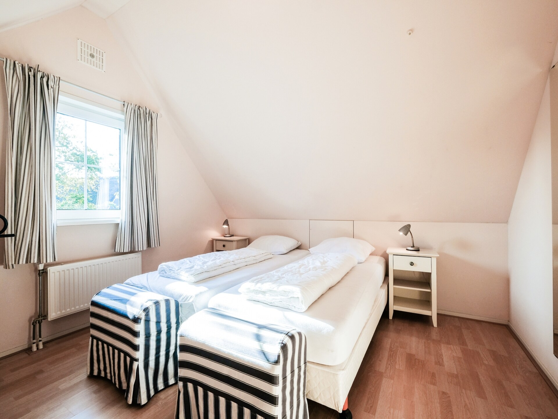 Vrijstaande villa Sint Maartenszee: strand, bos en ruimte voor 6 personen - foto 10