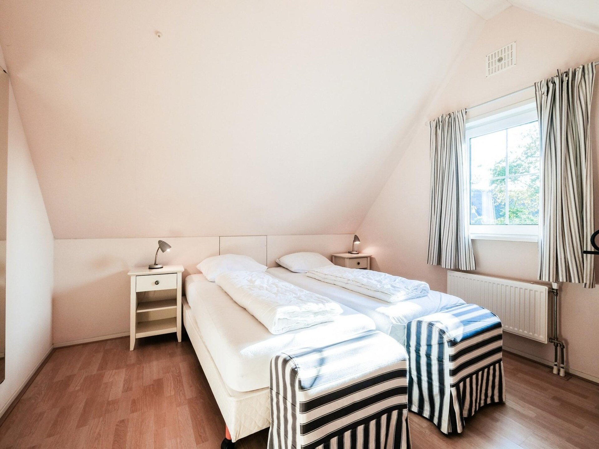 Vrijstaande villa Sint Maartenszee: strand, bos en ruimte voor 6 personen - foto 25