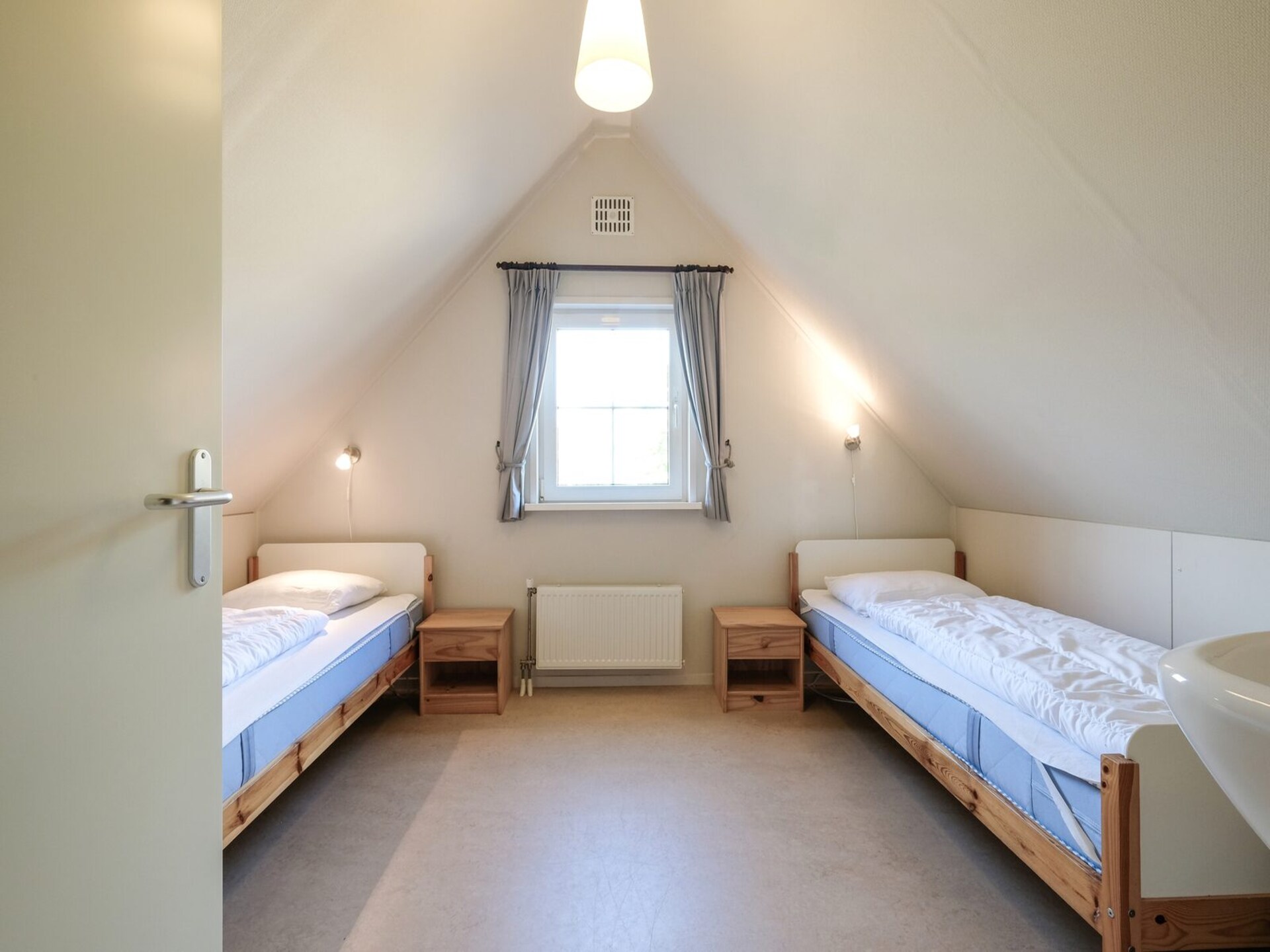 Vrijstaande villa aan de kust met 4 slaapkamers en laadpaal in Sint Maartenszee - foto 11
