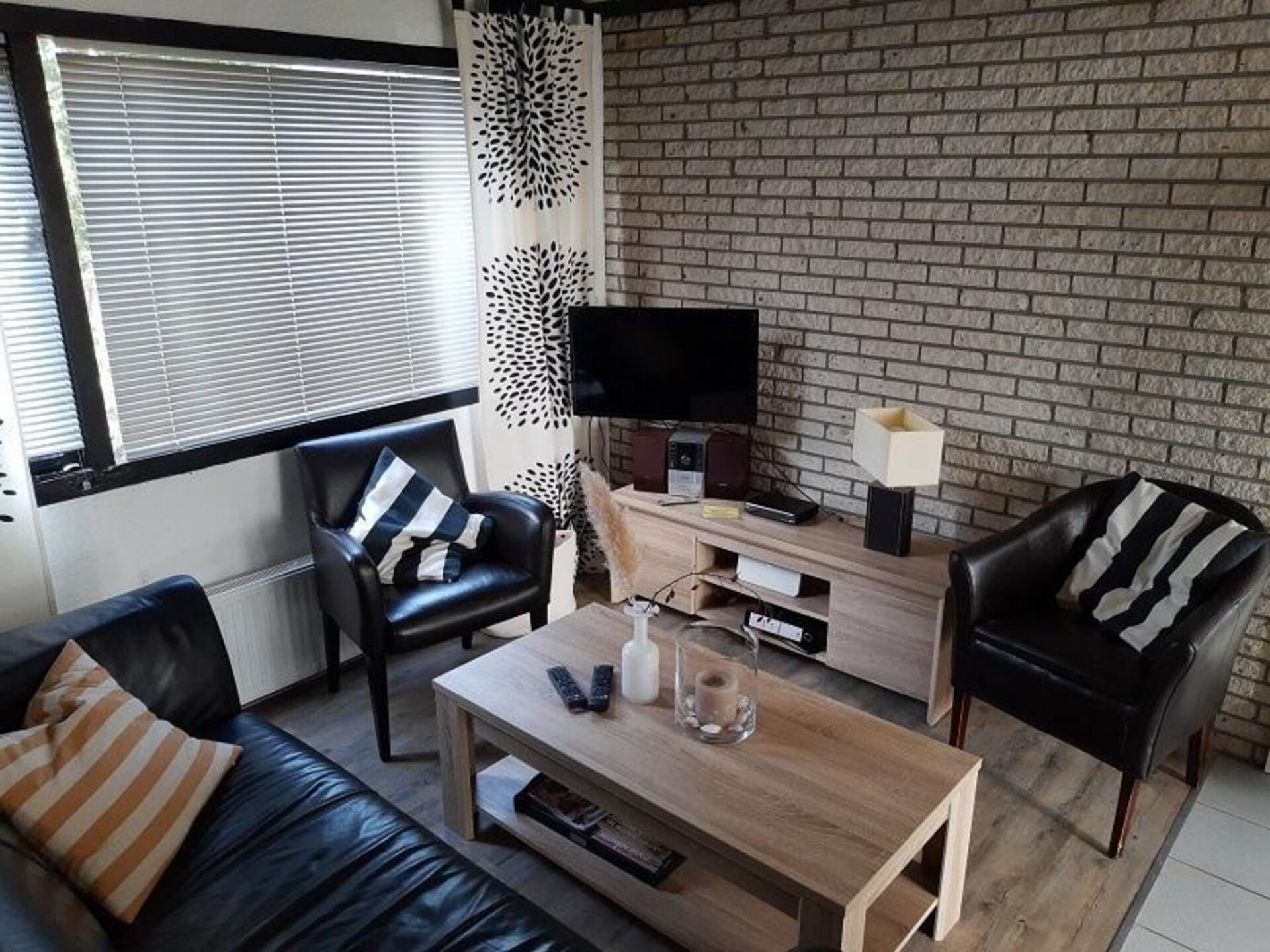 Vrijstaande bungalow in groene oase van Sint Maartenszee - foto 3