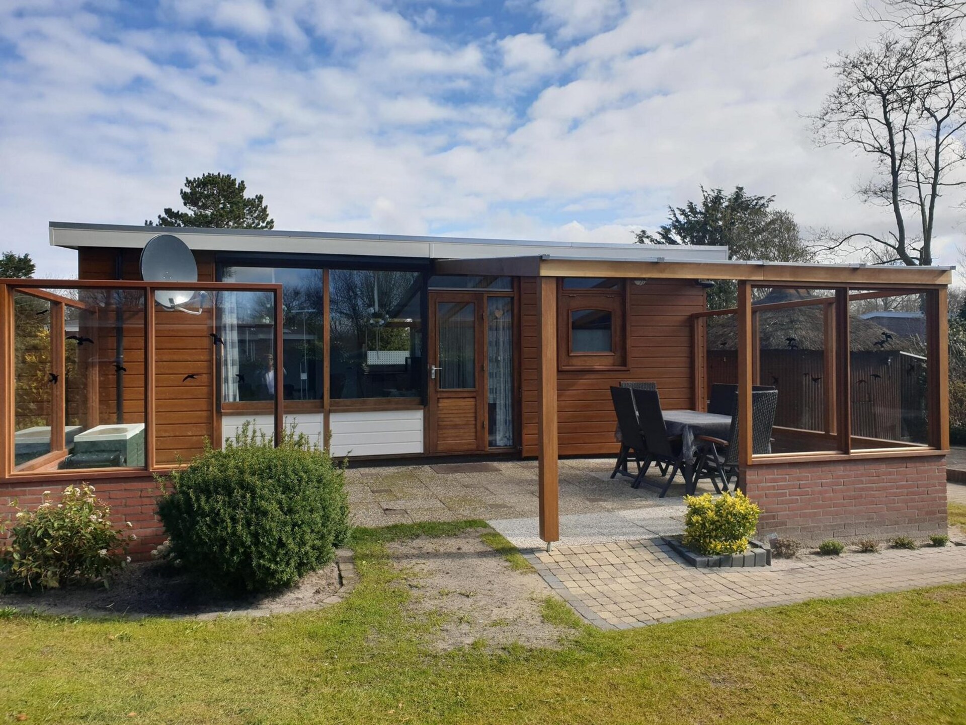 Vrijstaande 6-persoonsbungalow met tuin op fietsafstand van zee in Sint Maartenszee - foto 8