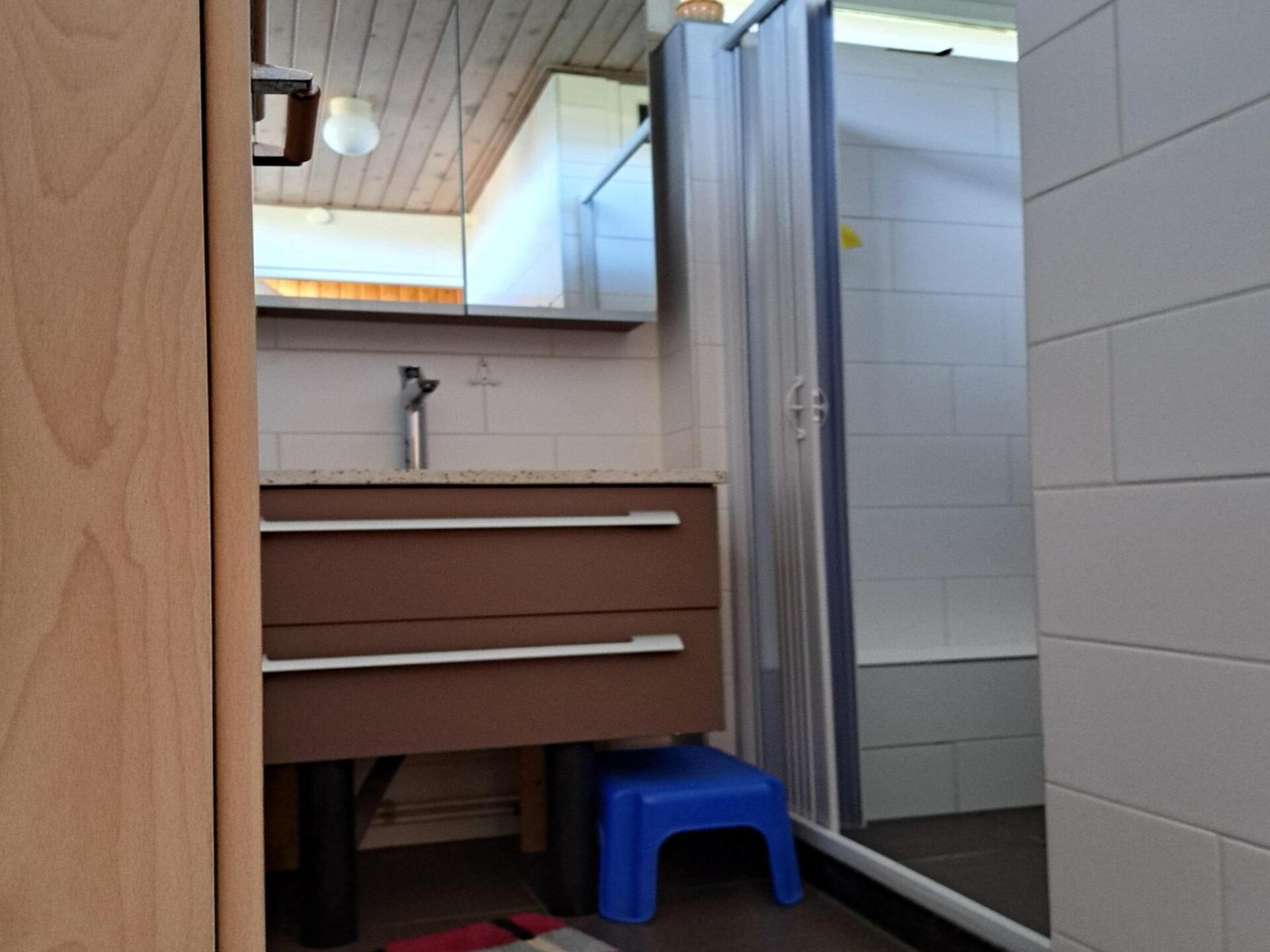Vrijstaande 6-persoonsbungalow met tuin op fietsafstand van zee in Sint Maartenszee - foto 19