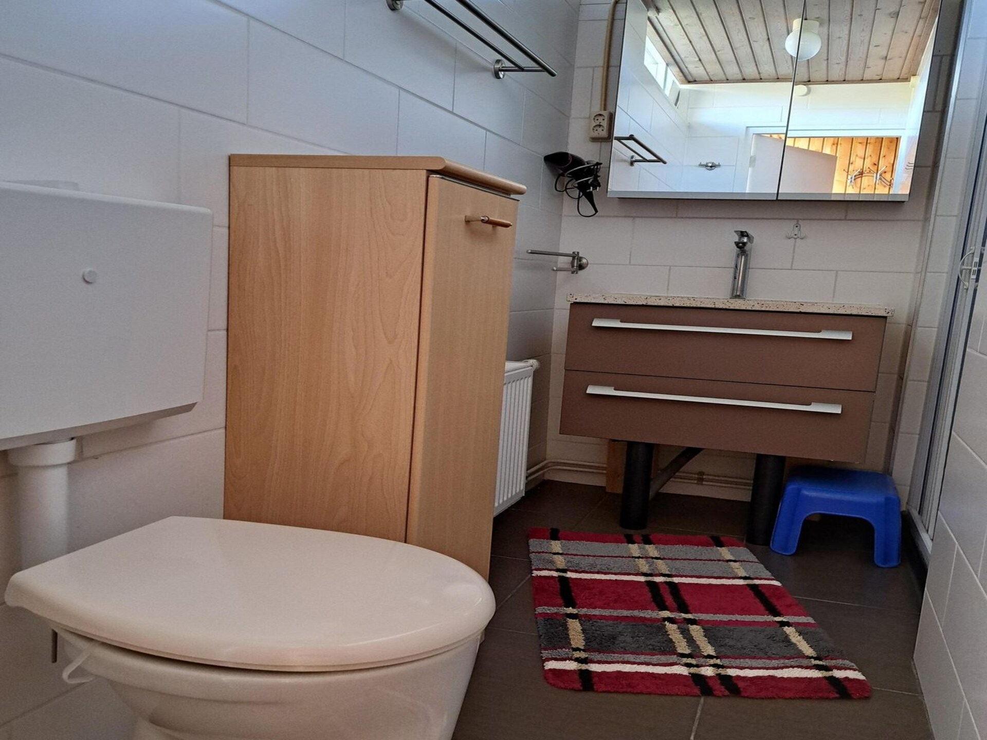 Vrijstaande 6-persoonsbungalow met tuin op fietsafstand van zee in Sint Maartenszee - foto 18