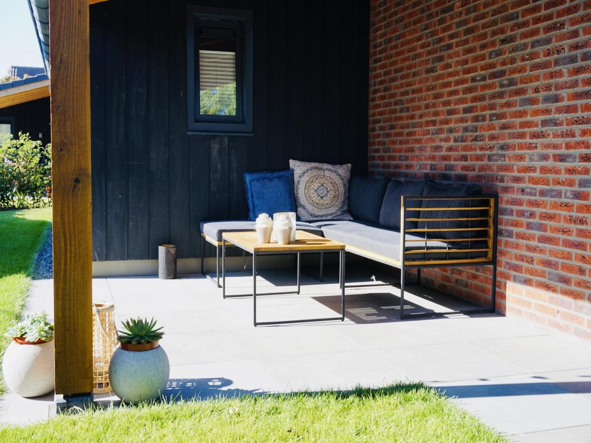 Moderne bungalow met 2 terrassen op 5 minuten van het strand - foto 3