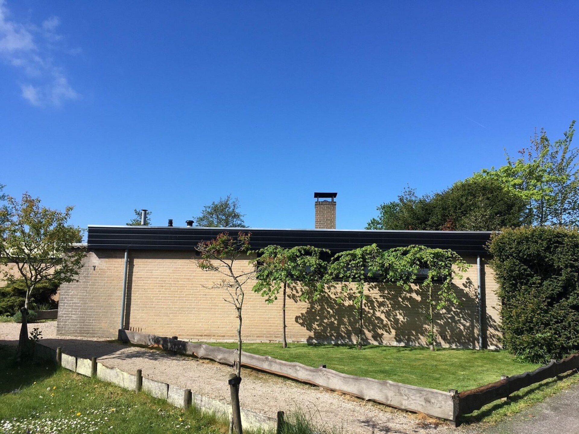 Vrijstaande bungalow De Schelp 7 met privacyvolle tuin in Sint Maartenszee - foto 3
