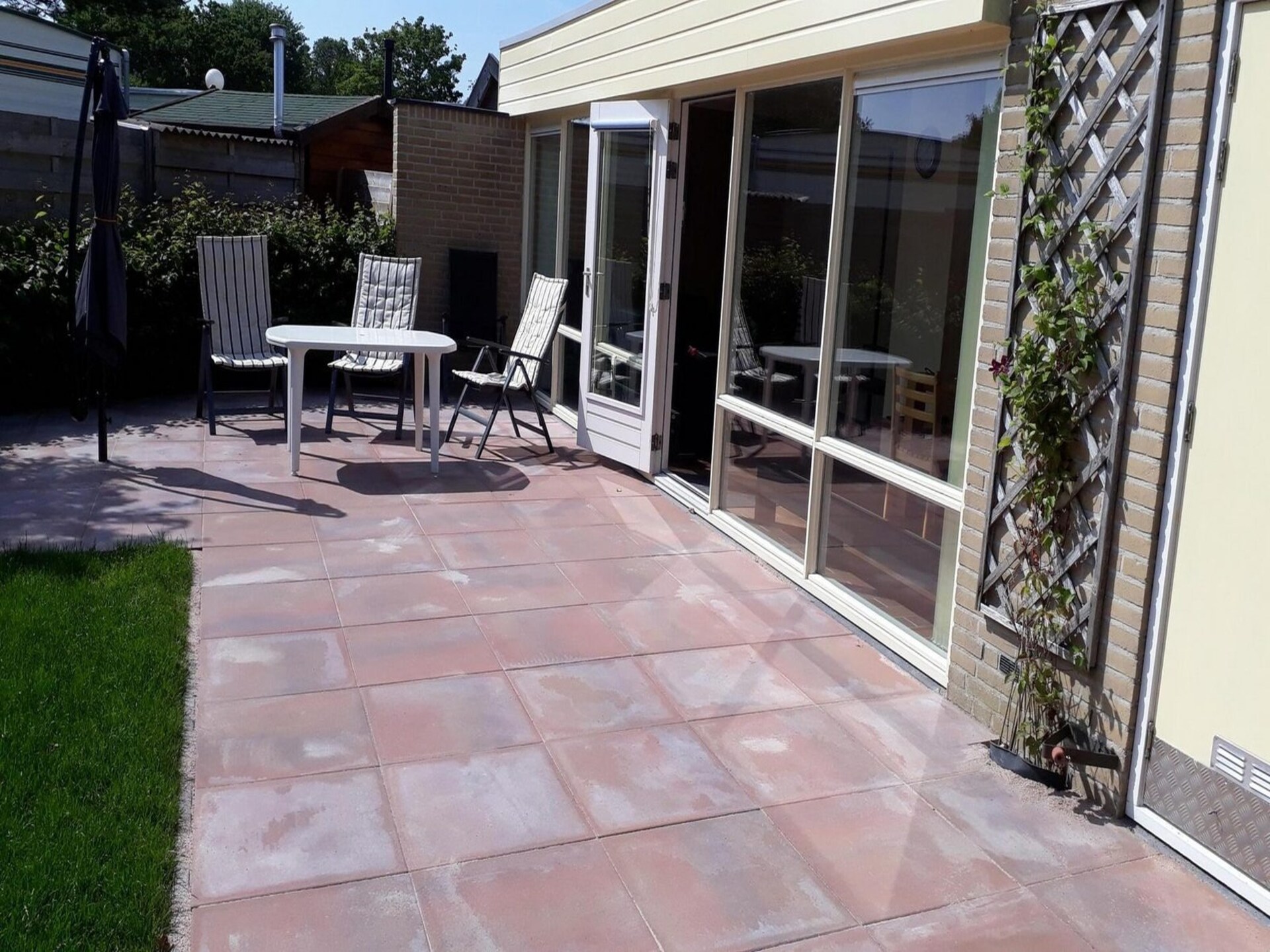Vrijstaande bungalow De Schelp 14 met zonnige tuin bij Sint Maartenszee - foto 25