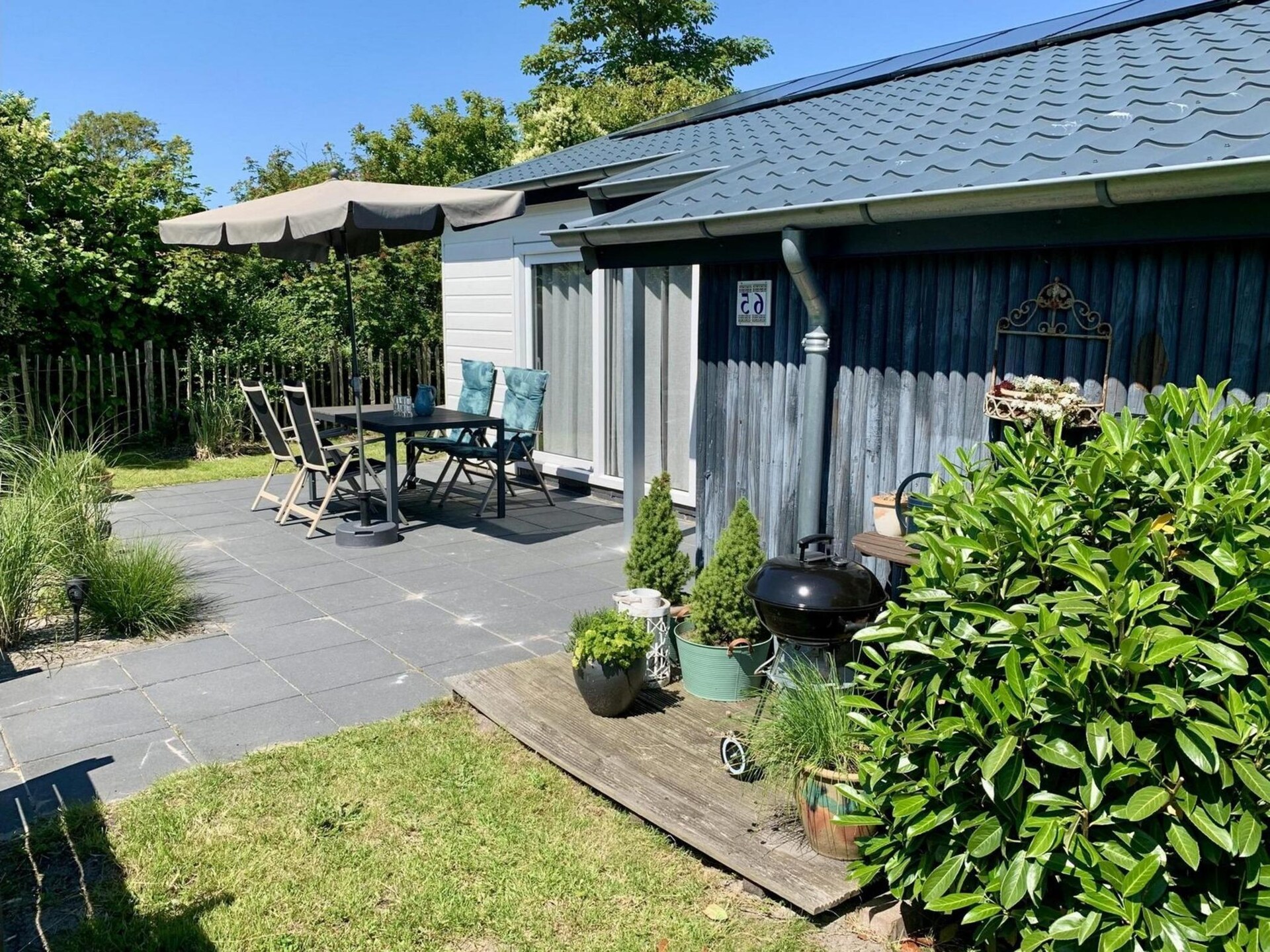 Moderne vrijstaande bungalow met zonnige tuin bij Sint Maartenszee - foto 24
