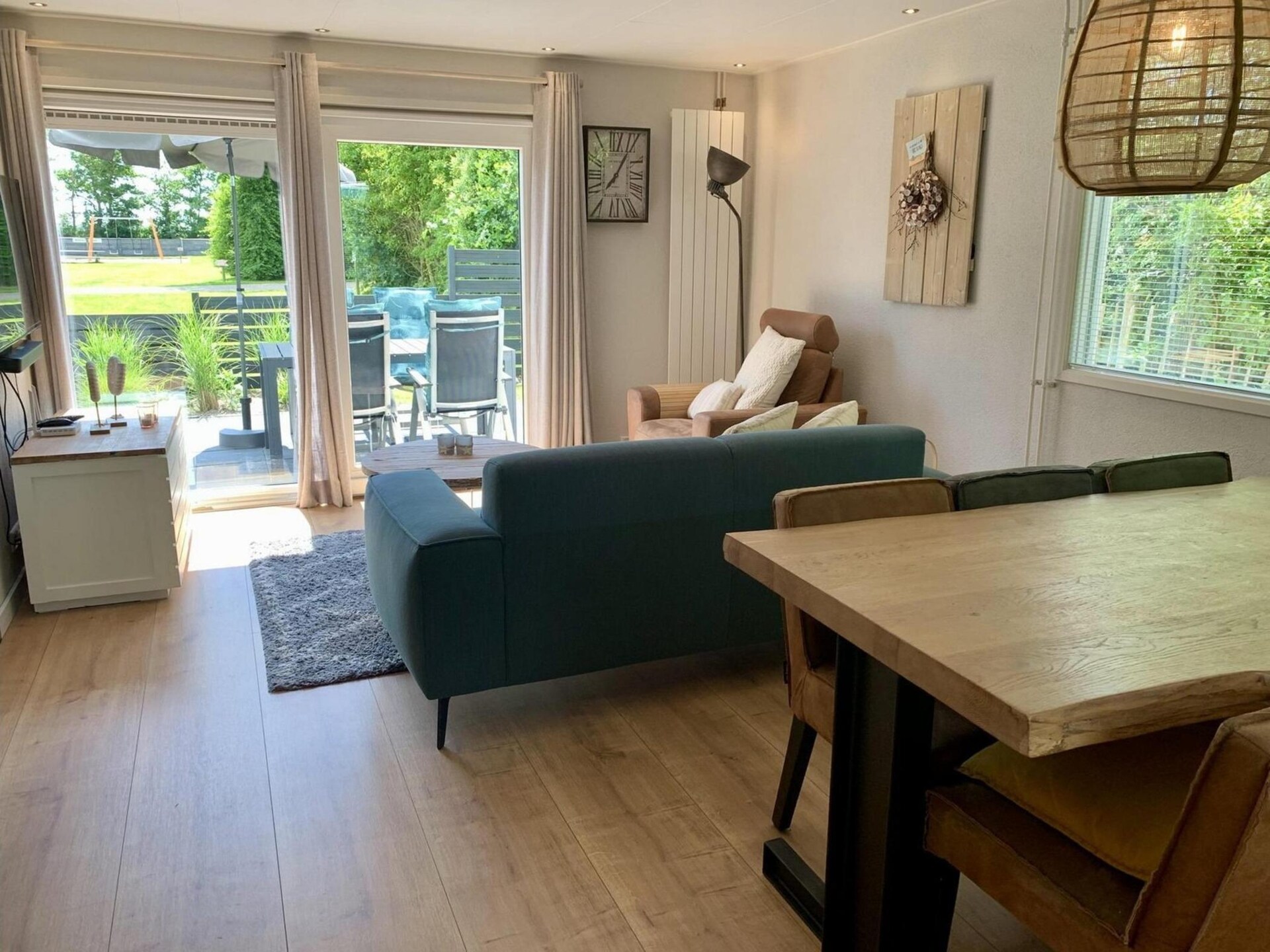 Moderne vrijstaande bungalow met zonnige tuin bij Sint Maartenszee - foto 22