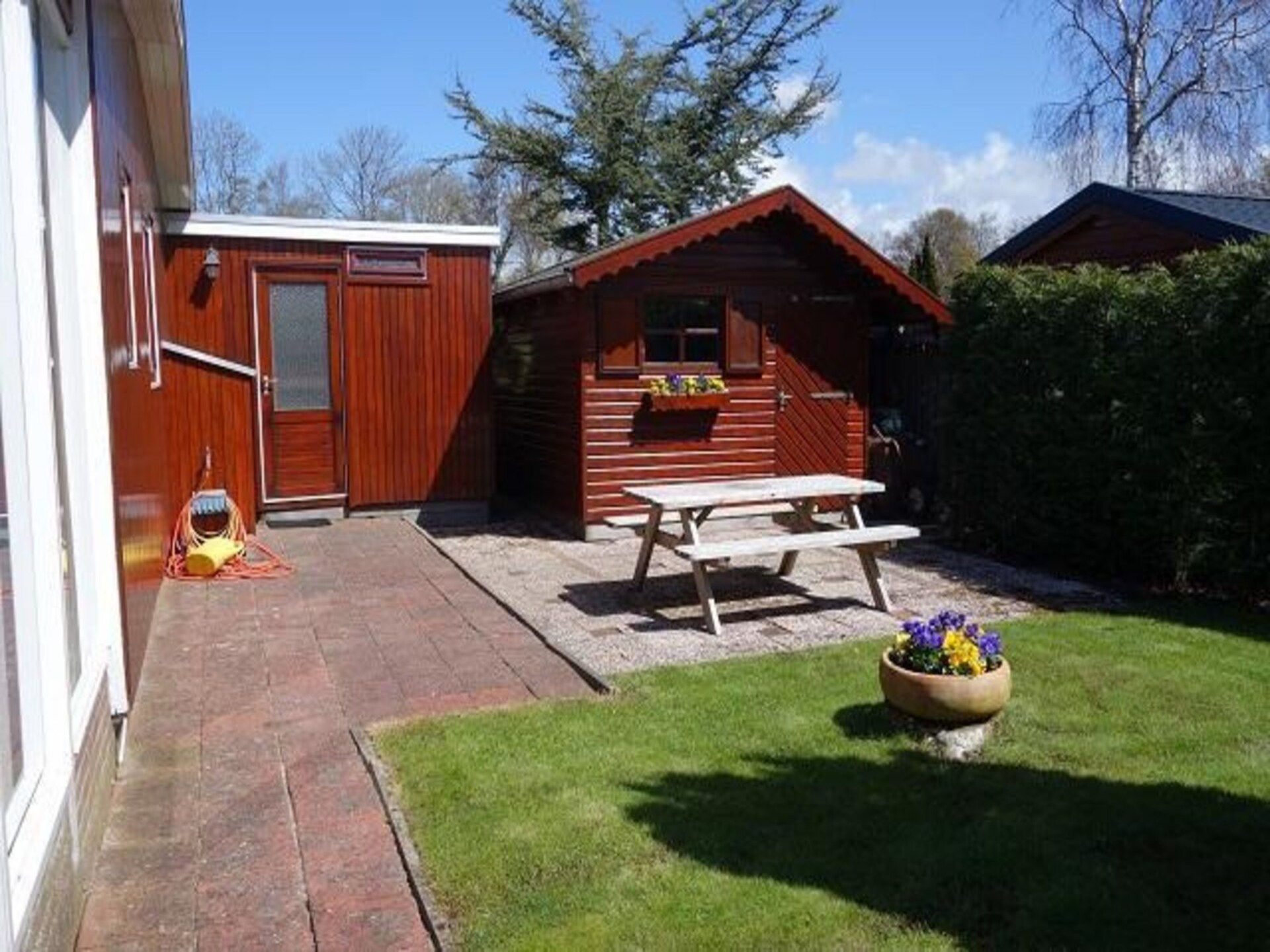 Comfortabele vrijstaande bungalow met prachtige tuin in Sint Maartenszee - foto 5