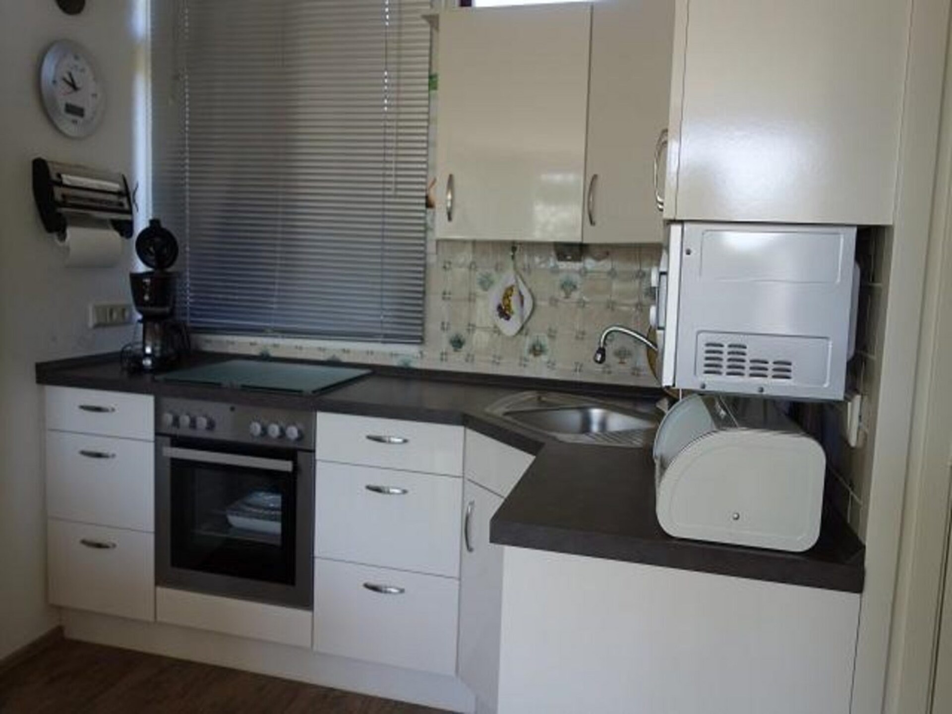 Comfortabele vrijstaande bungalow met prachtige tuin in Sint Maartenszee - foto 17