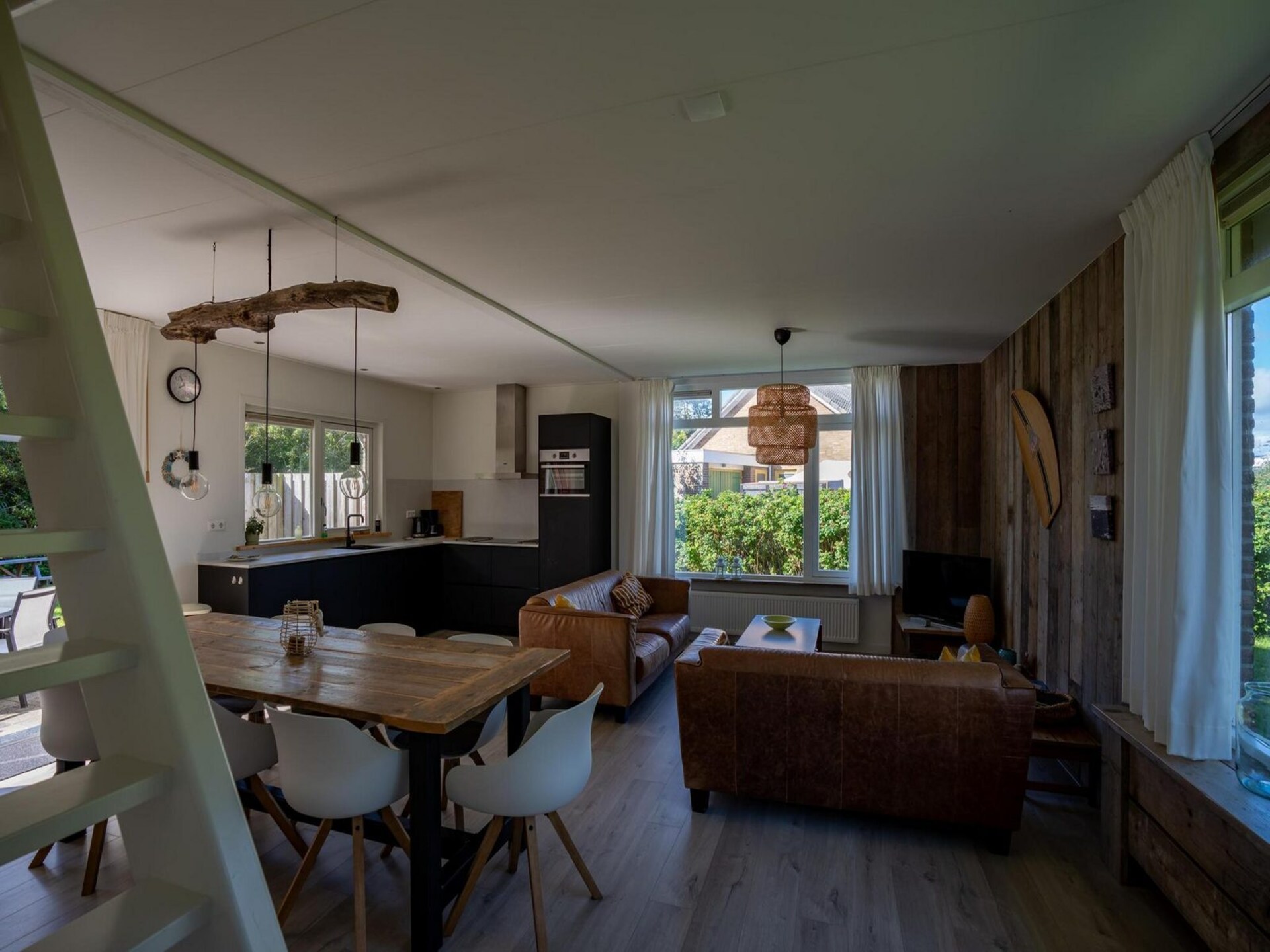 Vrijstaand vakantiehuis in Petten: strand, bos en ruimte voor 8 personen - foto 7