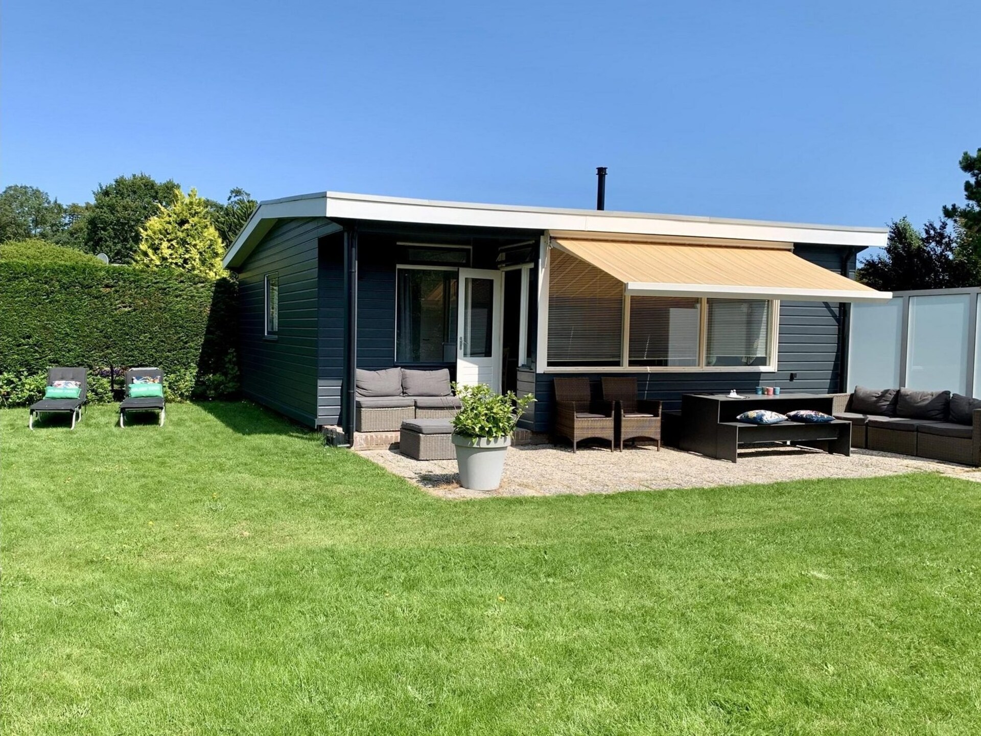 Vrijstaande kustbungalow Eureka 34 in groene omgeving - foto 18