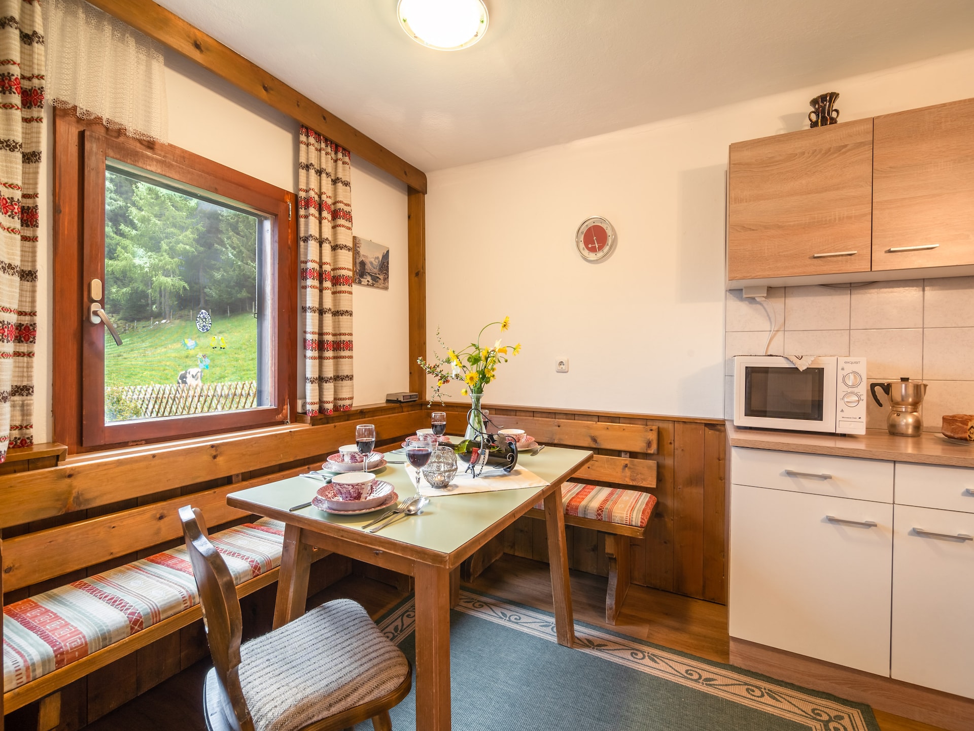 Rustiek chalet aan de bosrand in Bad St. Leonhard met panoramisch uitzicht - foto 9