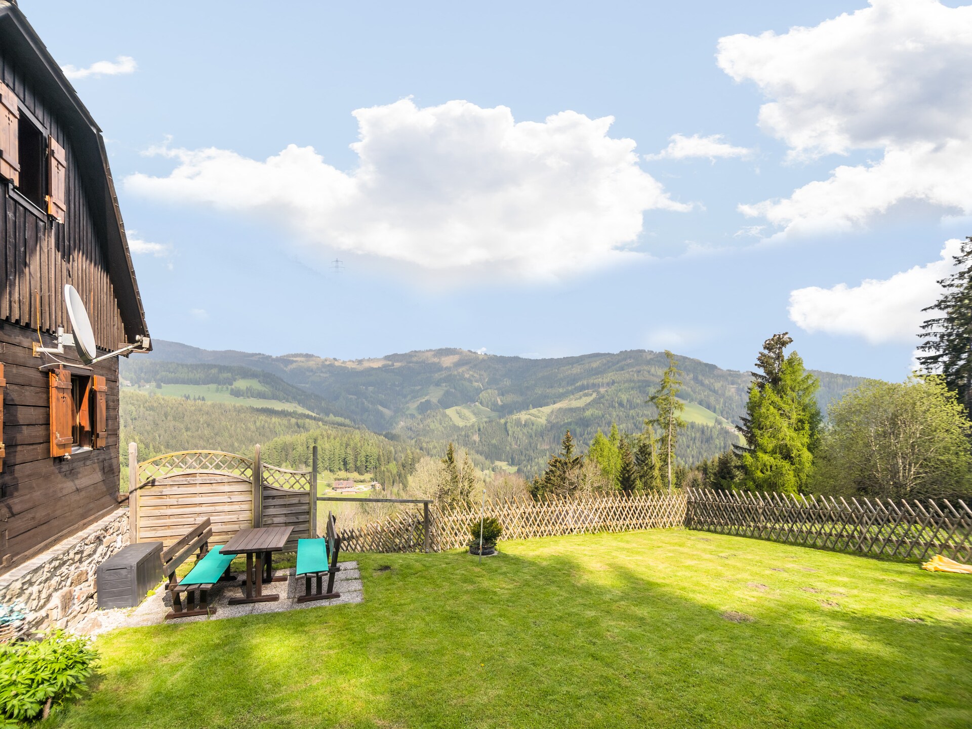 Rustiek chalet aan de bosrand in Bad St. Leonhard met panoramisch uitzicht - foto 5