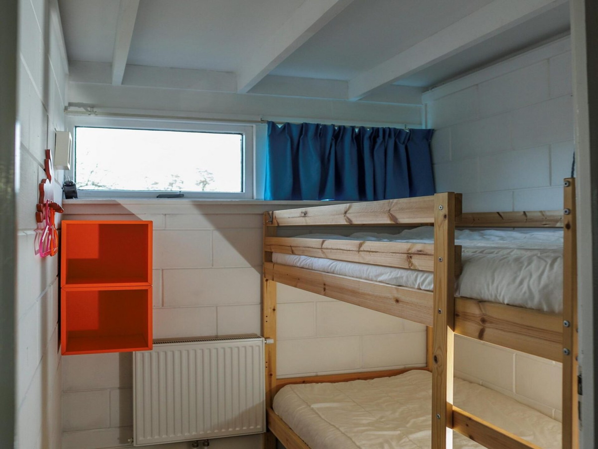 Vrijstaande vakantiebungalow met houtkachel en zonnige tuin in Sint Maartenszee - foto 11