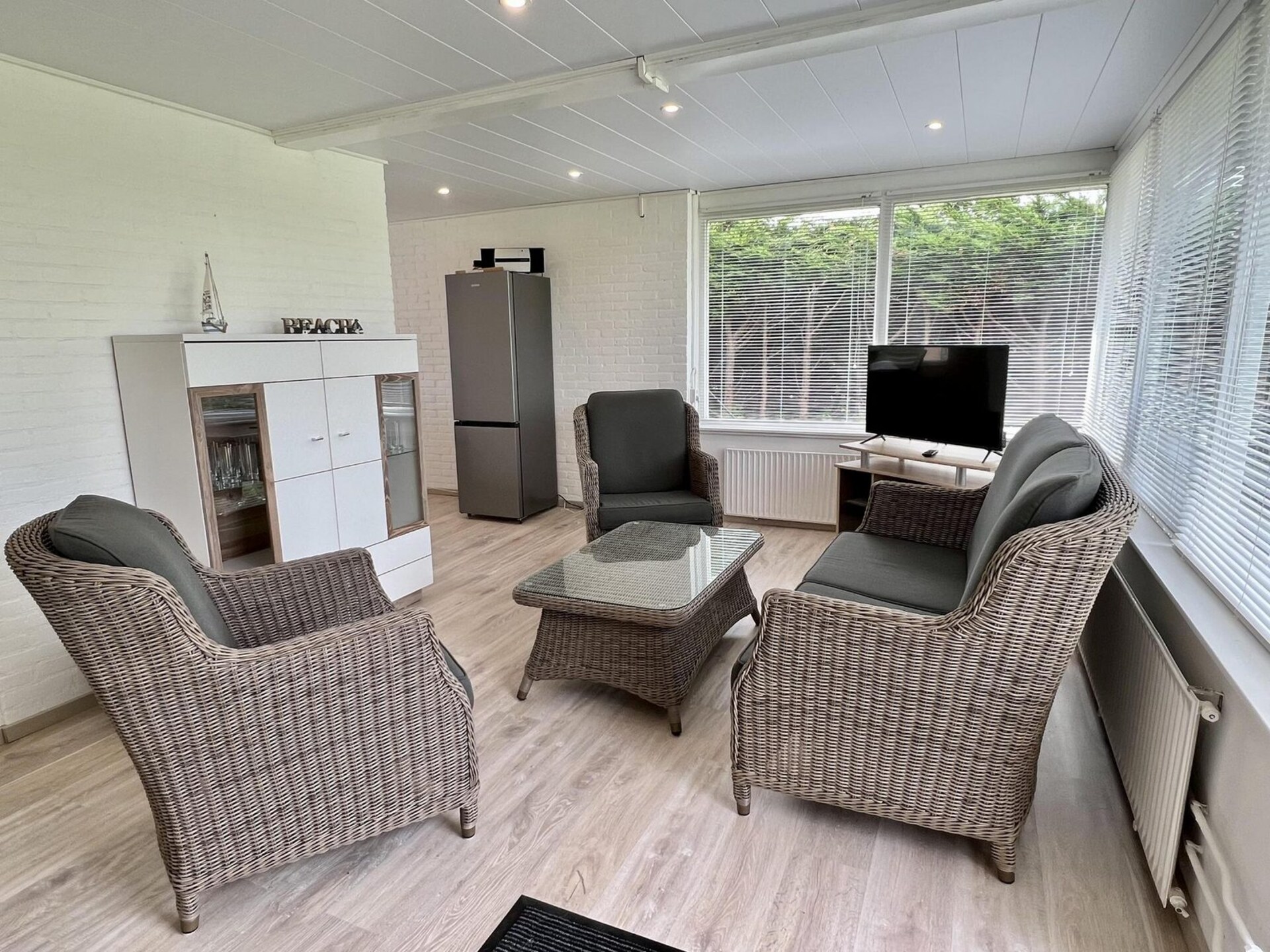 Wildrijk 072: Modern vakantiehuis met omheinde tuin bij Sint Maartenszee - foto 2