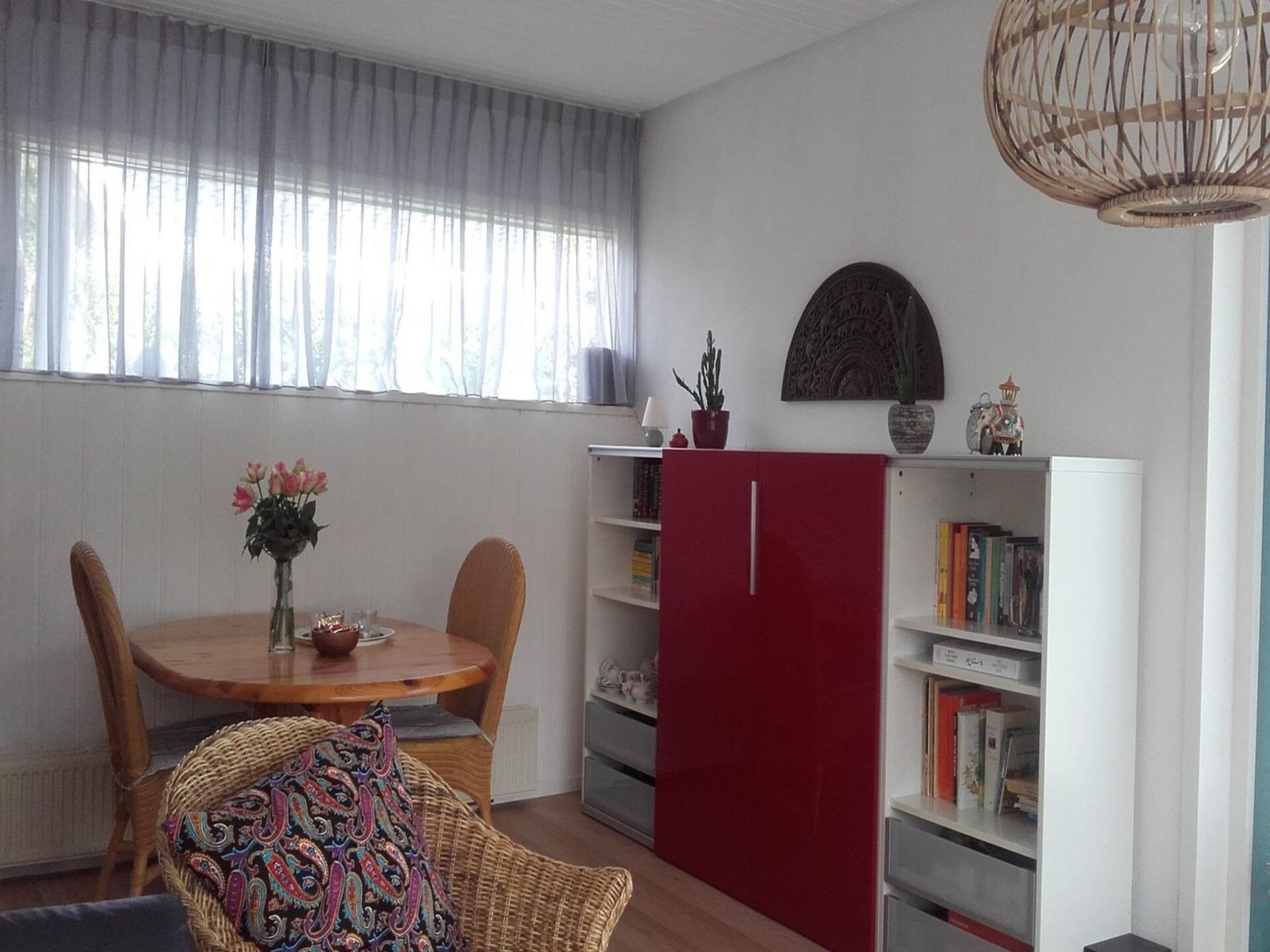 Charmante vrijstaande bungalow in Sint Maartenszee, 500m van strand - foto 10
