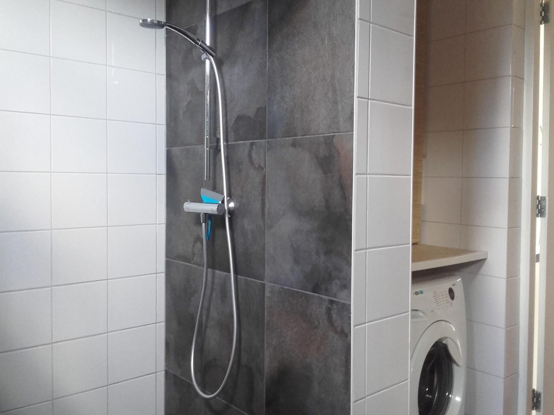 Charmante vrijstaande bungalow in Sint Maartenszee, 500m van strand - foto 15