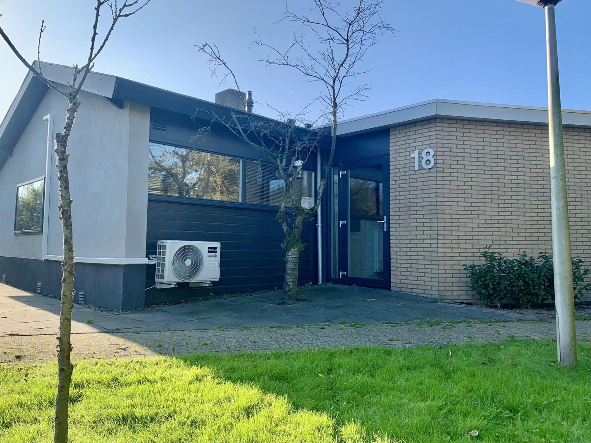 Vrijstaande vakantiebungalow met veranda en omheinde tuin in Sint Maartenszee - foto 6