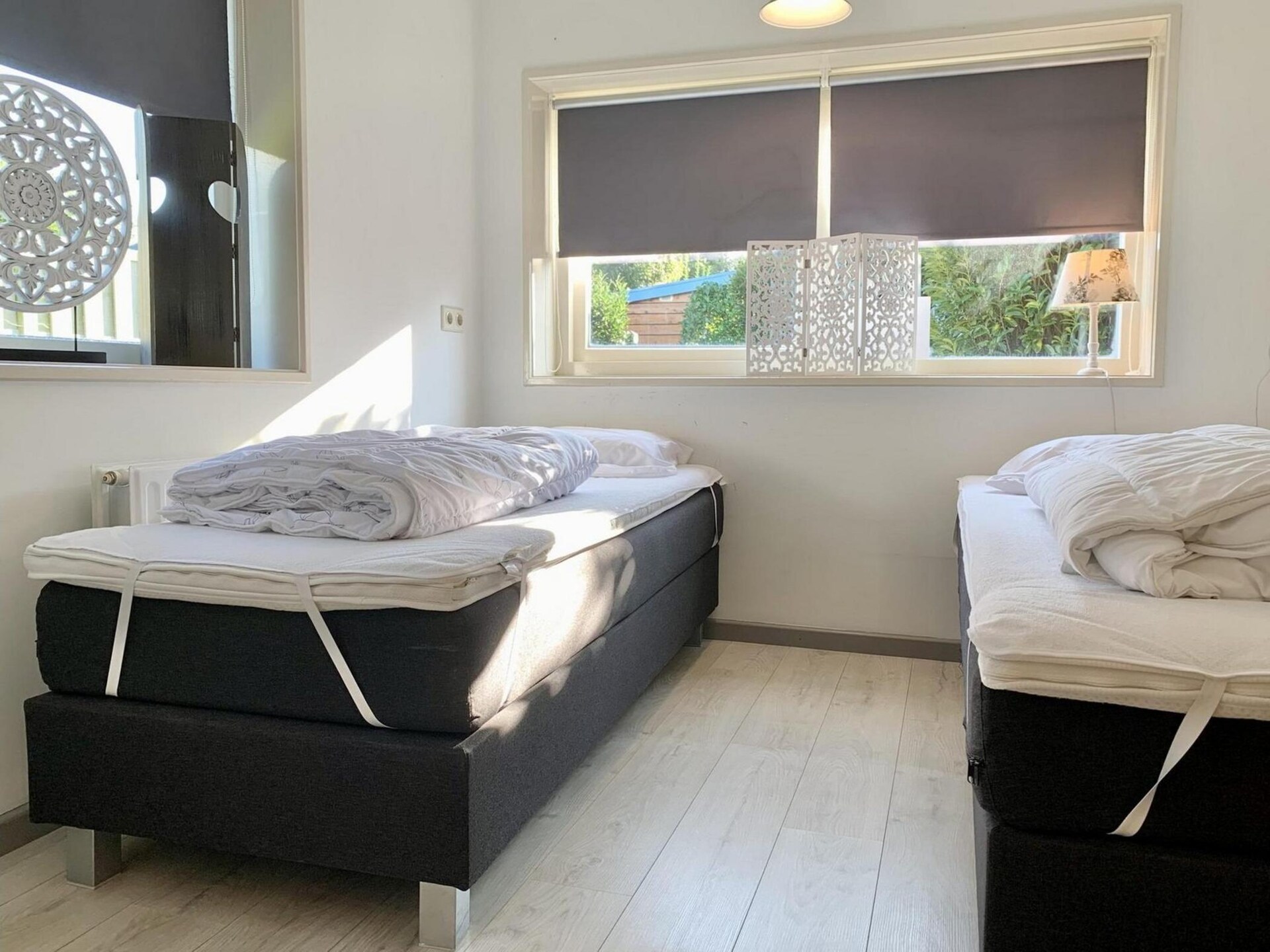 Vrijstaande moderne bungalow met omheinde tuin in Sint Maartenszee - foto 22