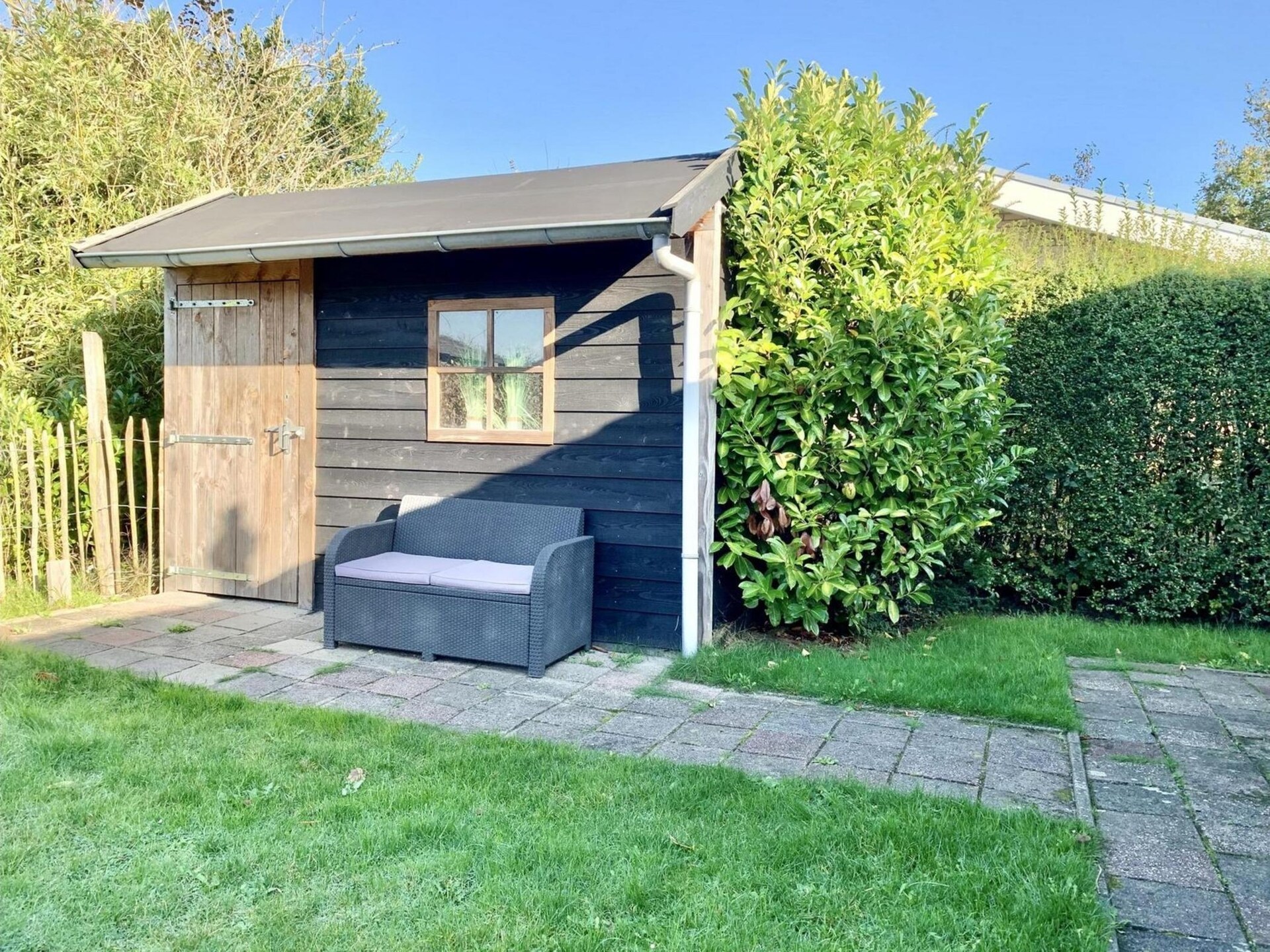 Vrijstaande moderne bungalow met omheinde tuin in Sint Maartenszee - foto 25