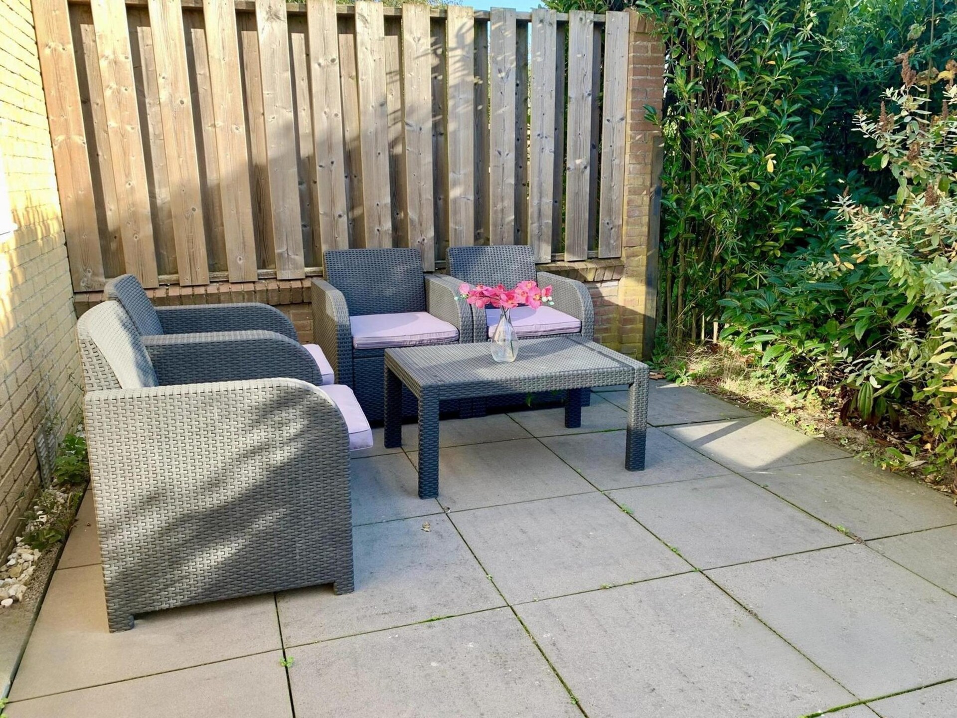 Vrijstaande moderne bungalow met omheinde tuin in Sint Maartenszee - foto 26
