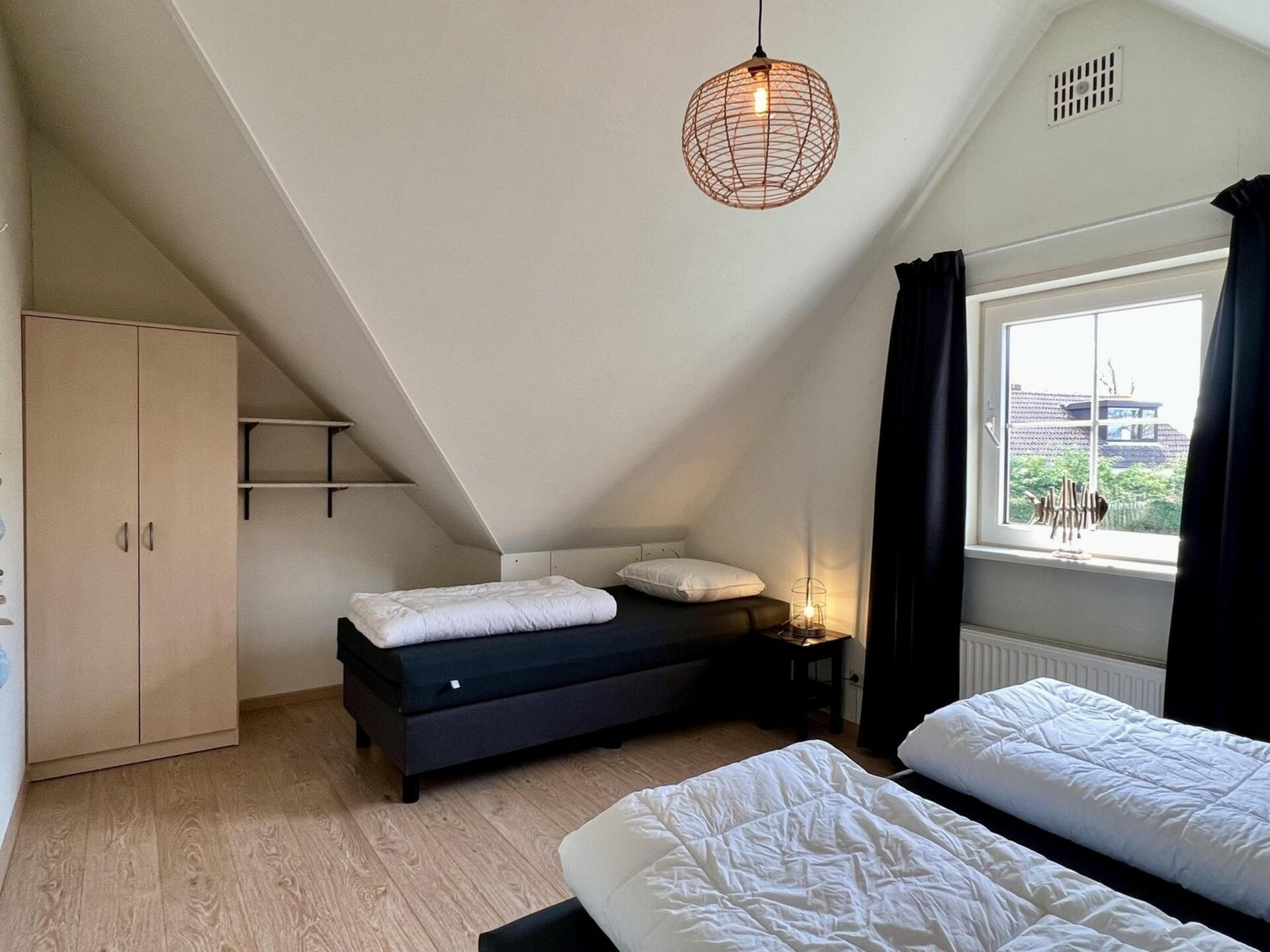 Licht appartement op Villapark Anzelhoef, 10 minuten fietsen van strand - foto 9