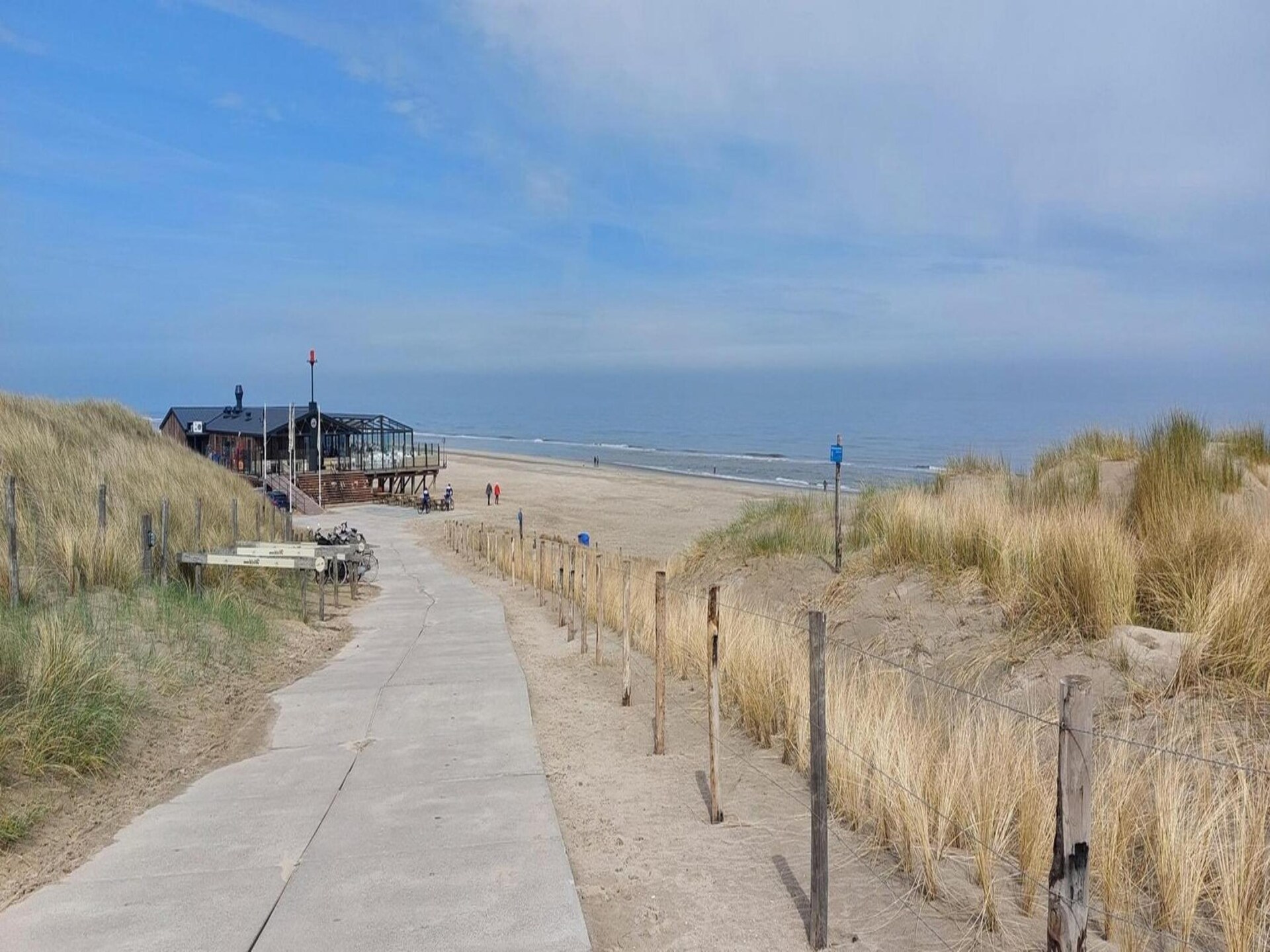 Kalliste – Modern vakantiehuis met grote tuin nabij strand Sint Maartenszee - foto 27