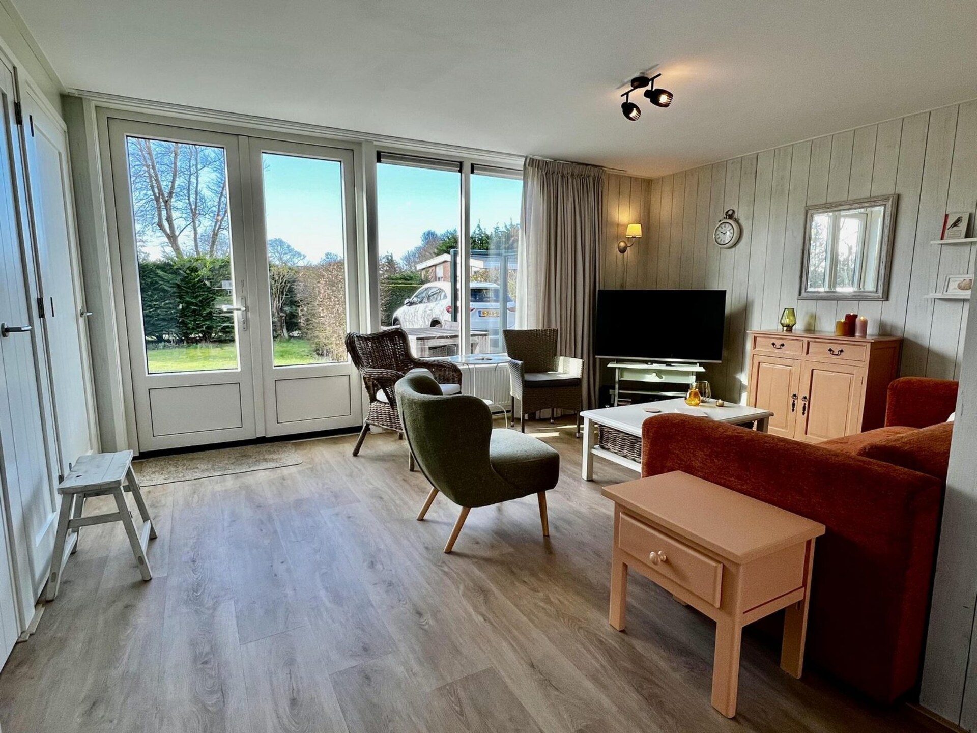 Eureka 102: Gerenoveerde bungalow met landelijk uitzicht bij Sint Maartenszee - foto 2