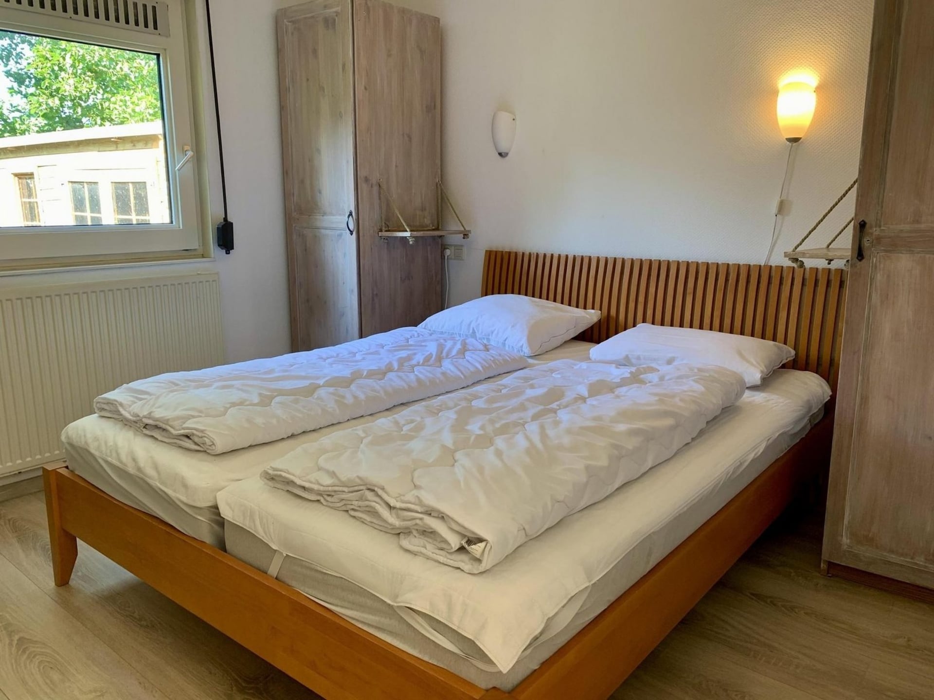 Vrijstaande 5-persoonsbungalow met grote tuin nabij strand Sint Maartenszee - foto 18