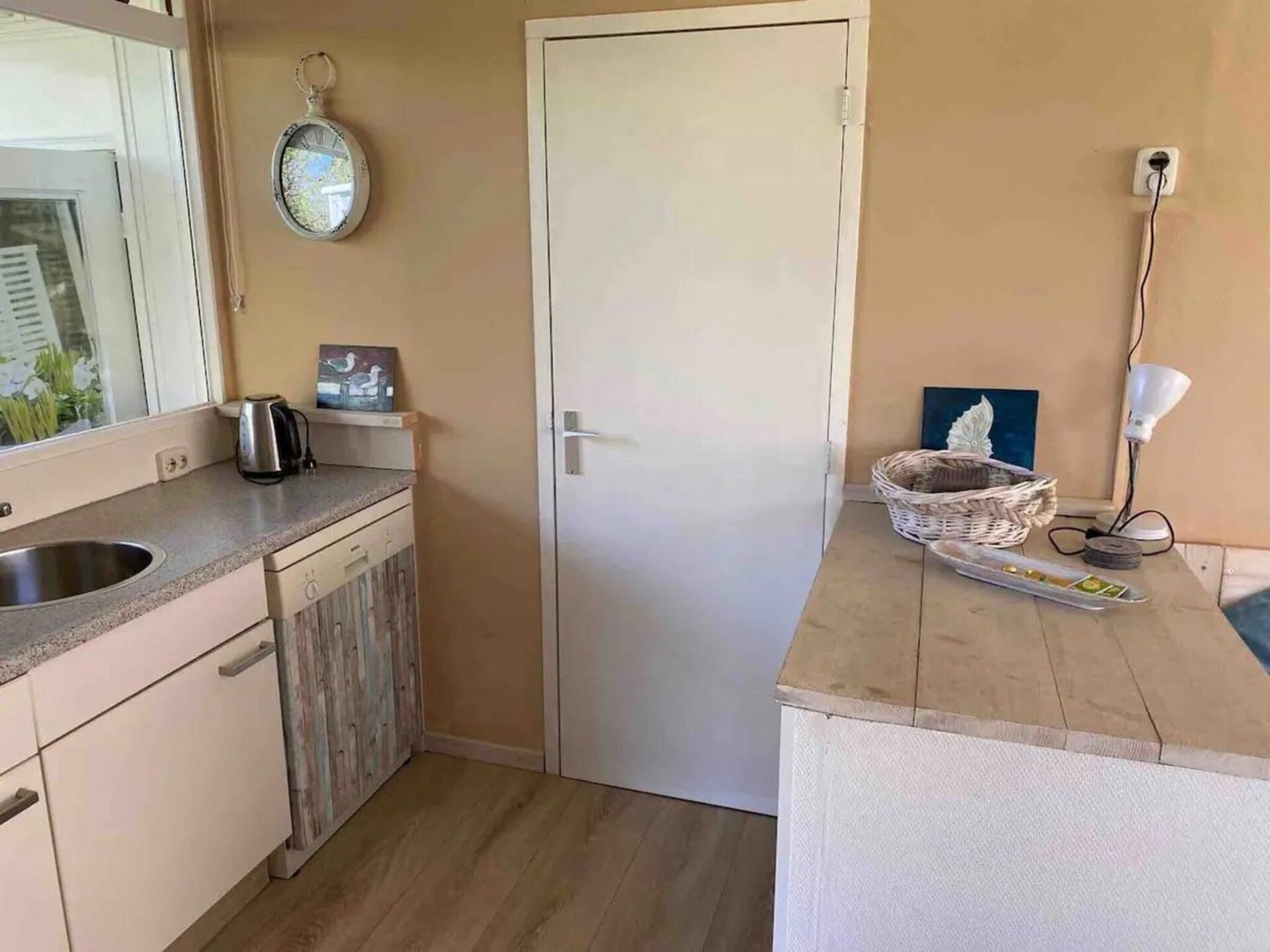 Vrijstaande 5-persoonsbungalow met grote tuin nabij strand Sint Maartenszee - foto 14